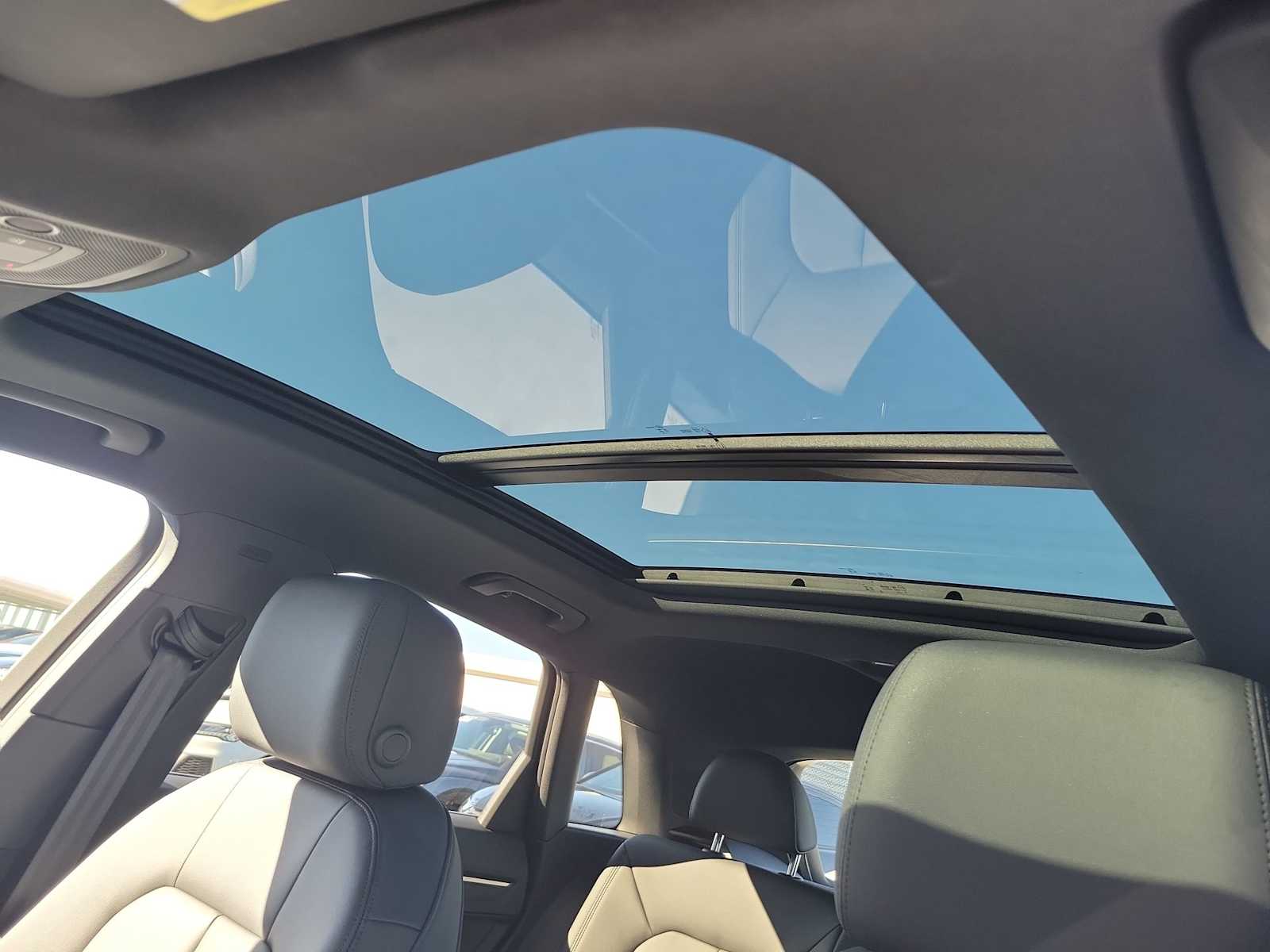 Thumbnail: 2025 Audi Q3 - 18