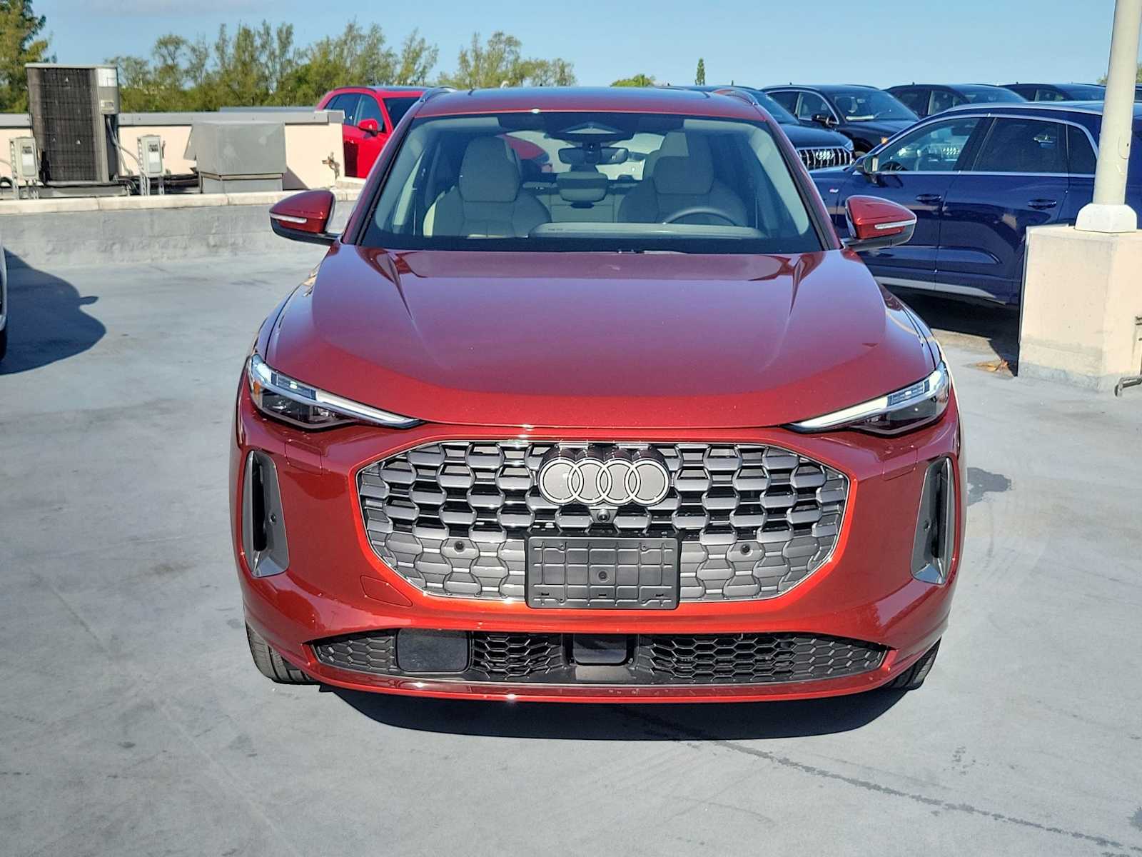 Thumbnail: 2025 Audi Q5 - 9