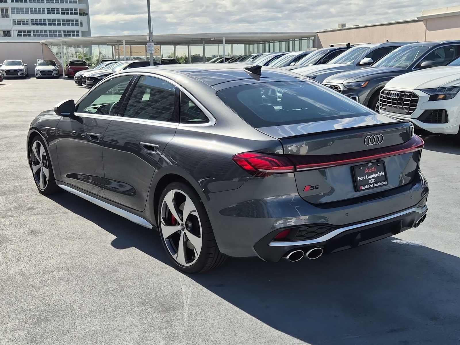 Thumbnail: 2025 Audi S5 - 4