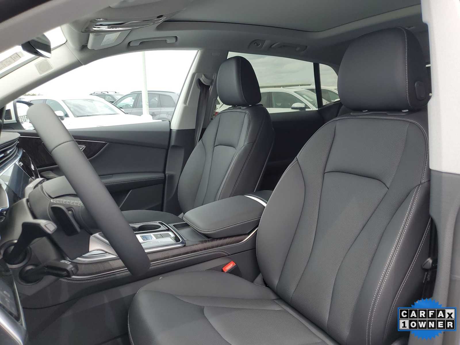 Thumbnail: 2023 Audi Q8 - 15