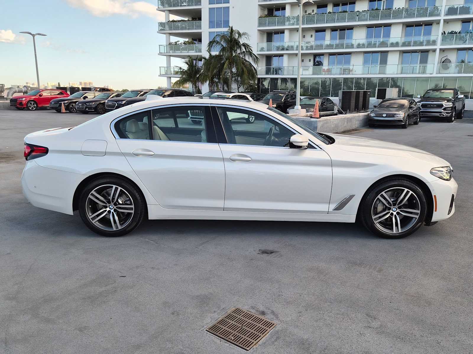 Thumbnail: 2021 BMW 5 Series - 7