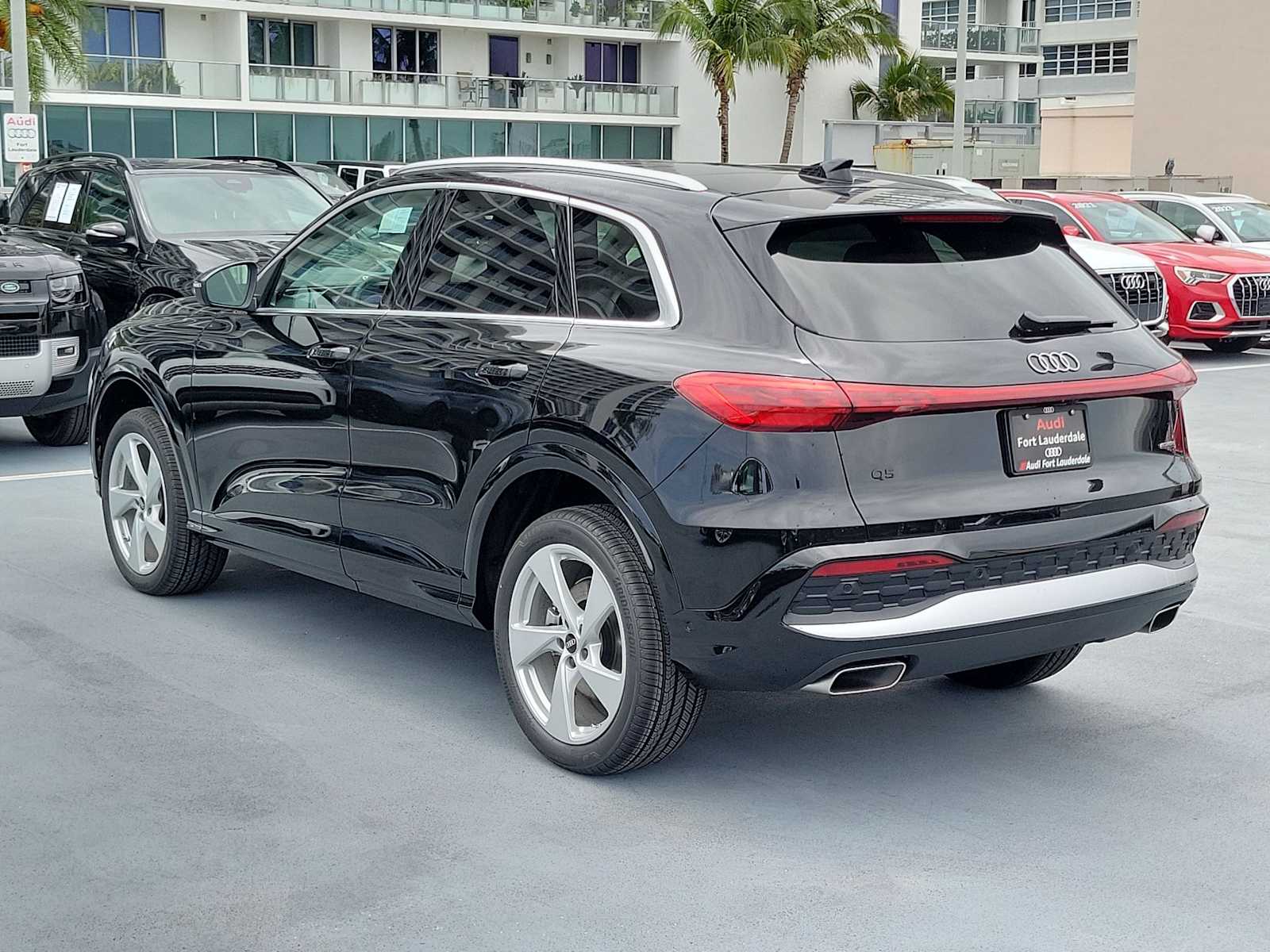 Thumbnail: 2026 Audi Q5 - 4