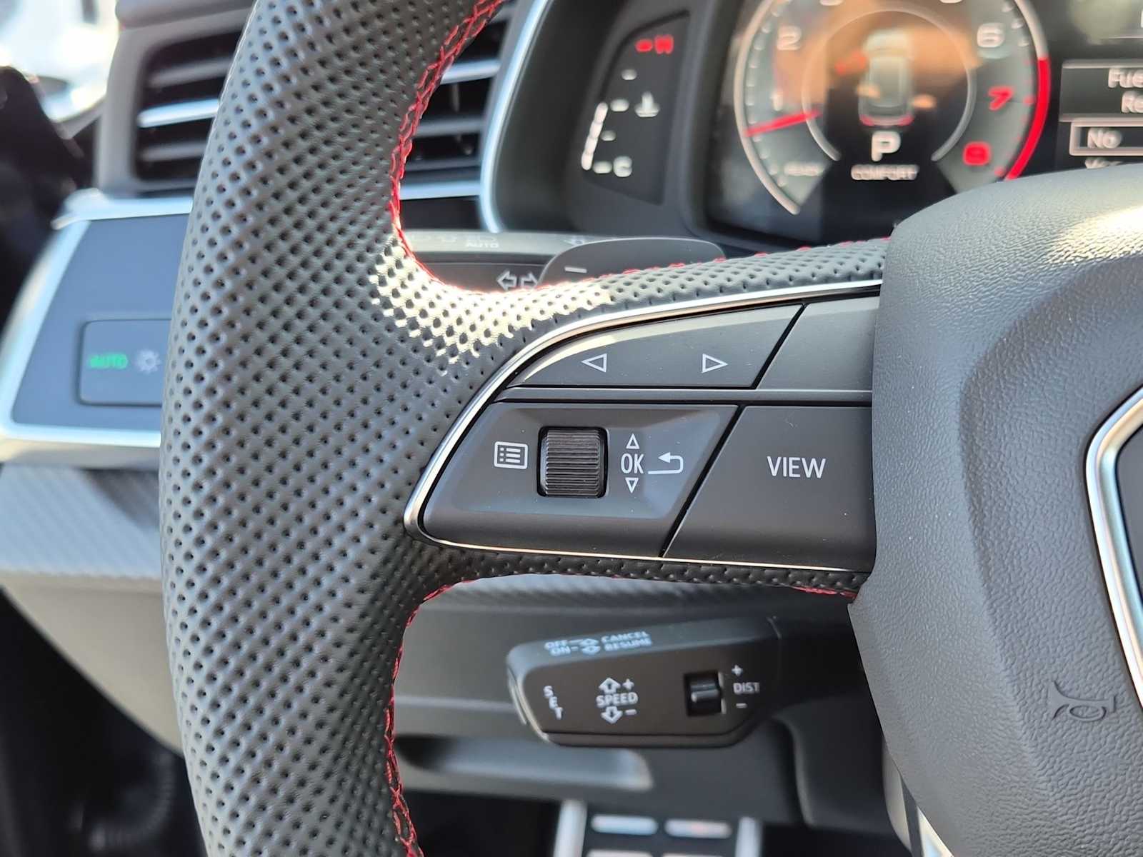 Thumbnail: 2026 Audi Q8 - 21