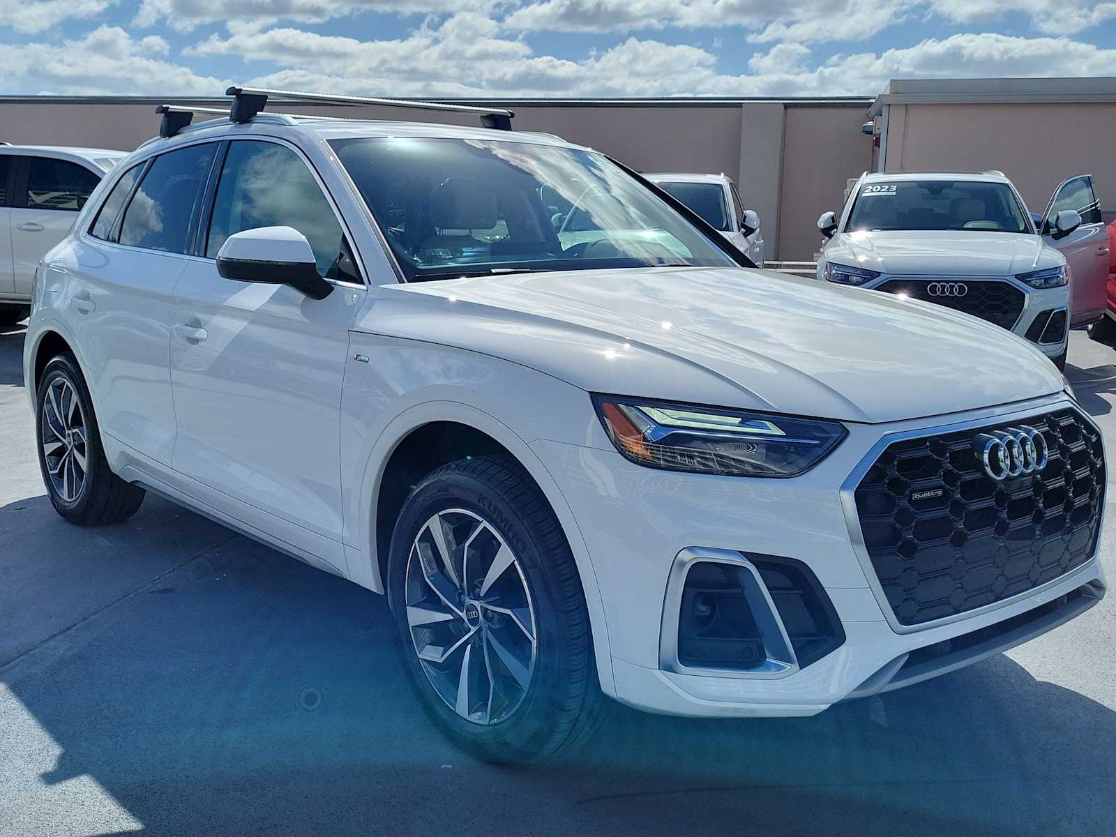 Thumbnail: 2023 Audi Q5 - 8