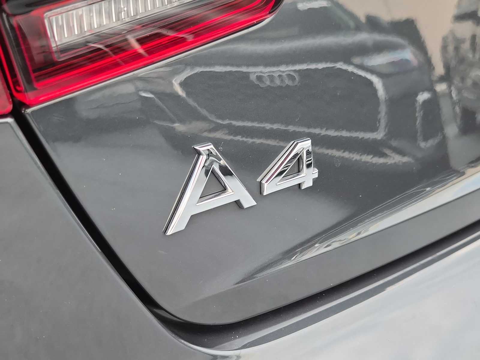 Thumbnail: 2019 Audi A4 - 10