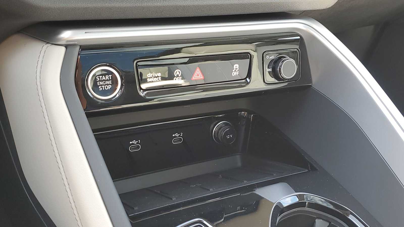 Thumbnail: 2025 Audi Q5 - 32