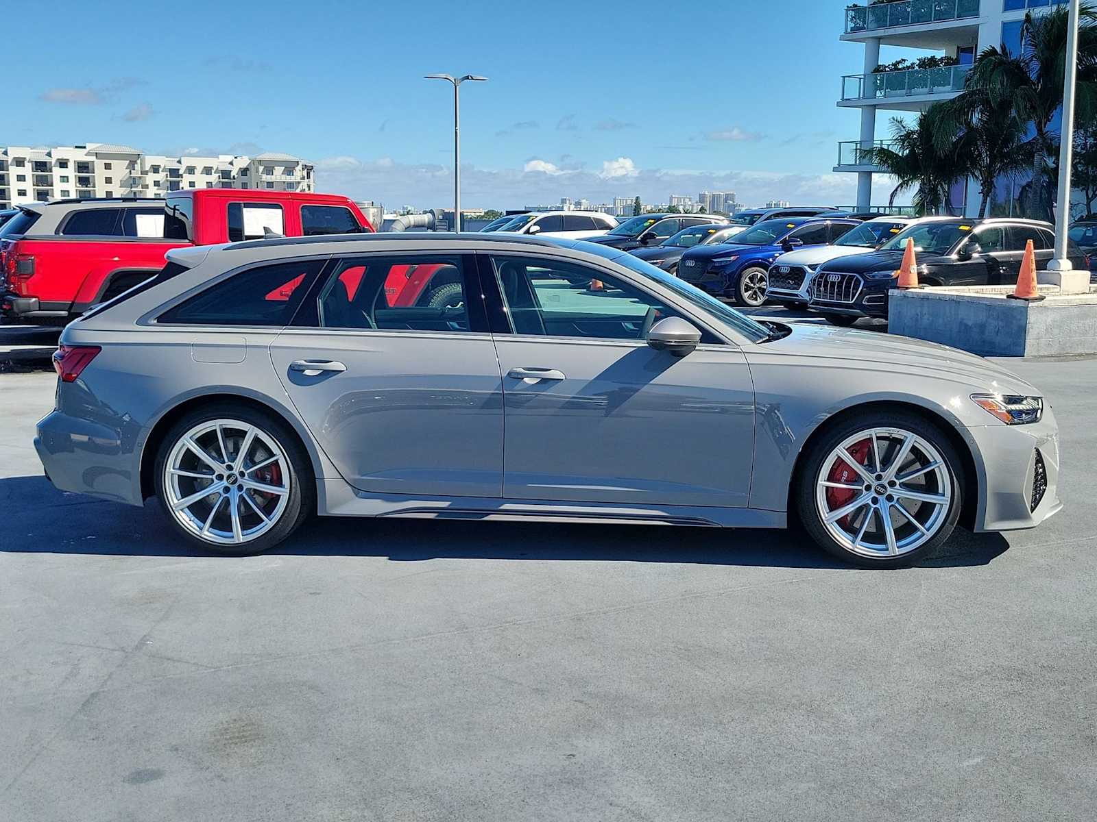 Thumbnail: 2026 Audi RS 6 - 7