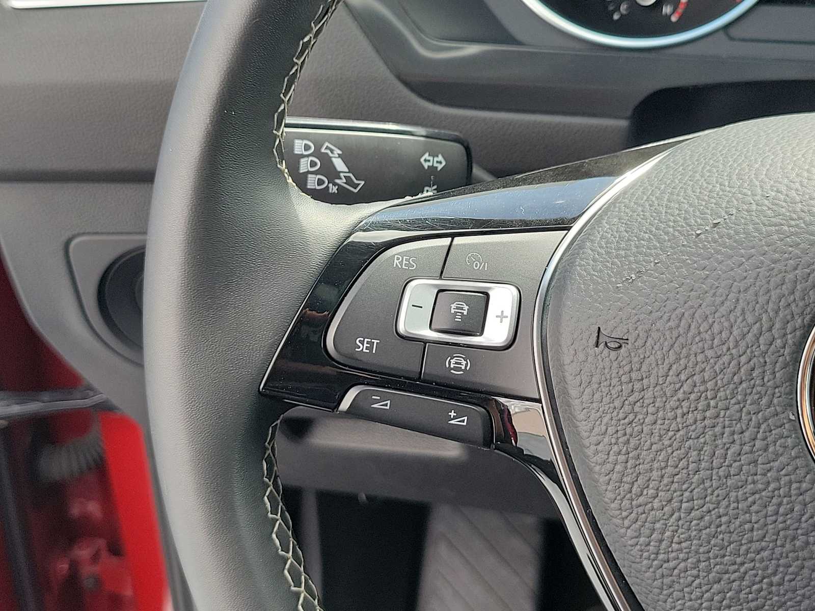 Thumbnail: 2021 Volkswagen Tiguan - 21