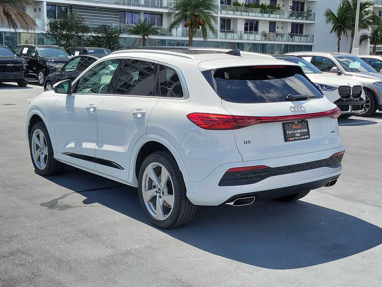 Thumbnail: 2026 Audi Q5 - 4