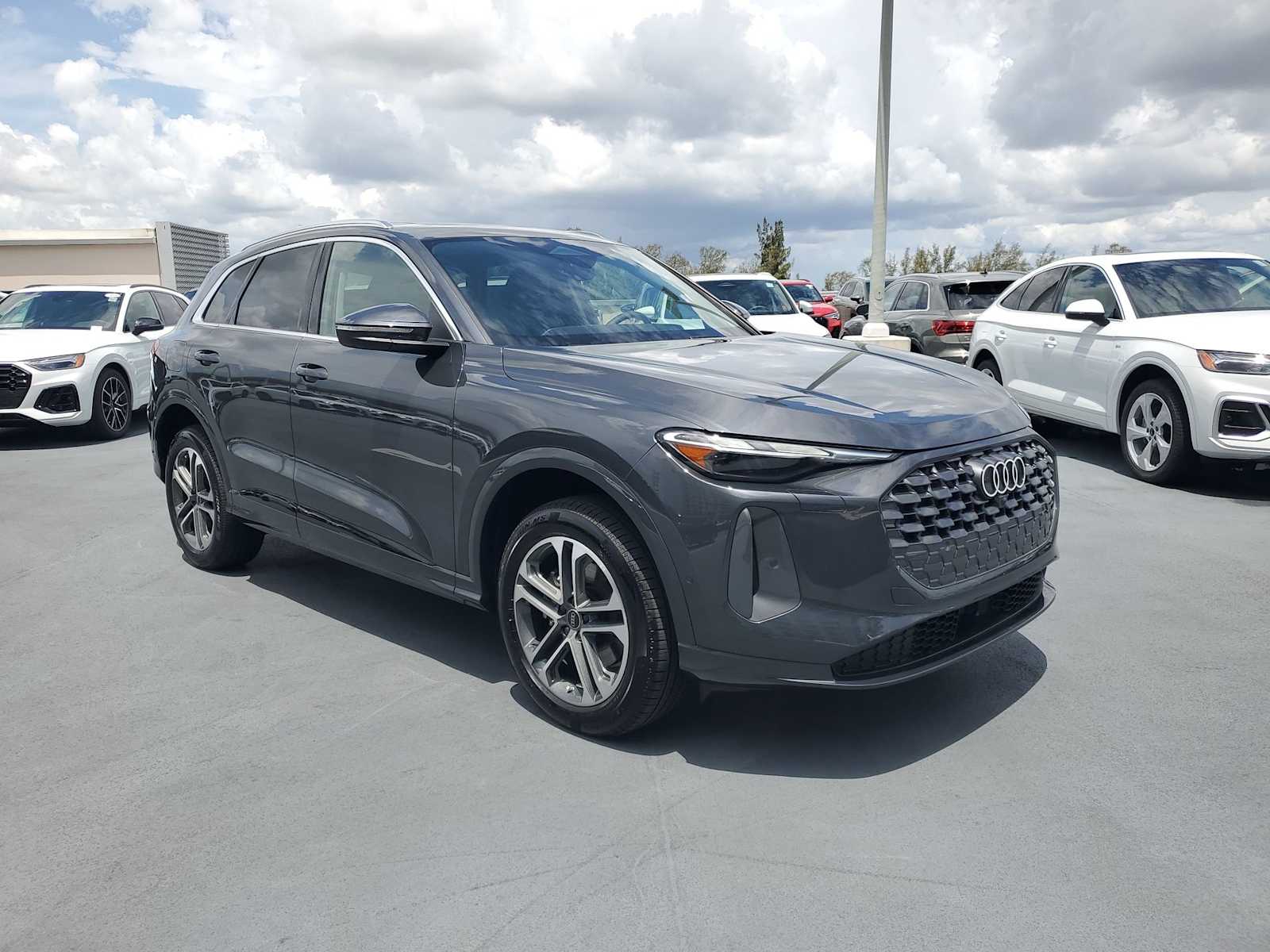 Thumbnail: 2025 Audi Q5 - 8