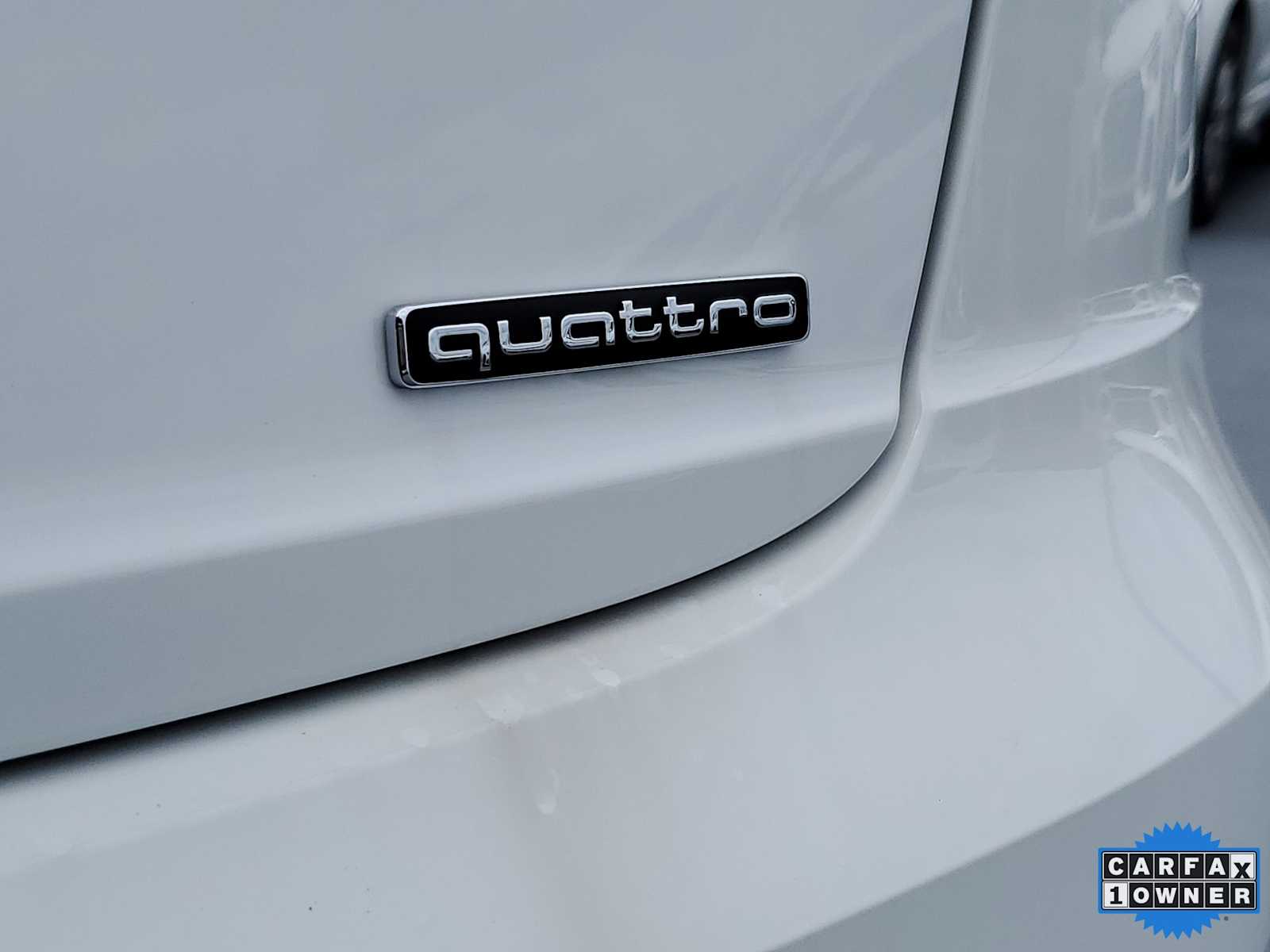 Thumbnail: 2023 Audi Q8 - 11