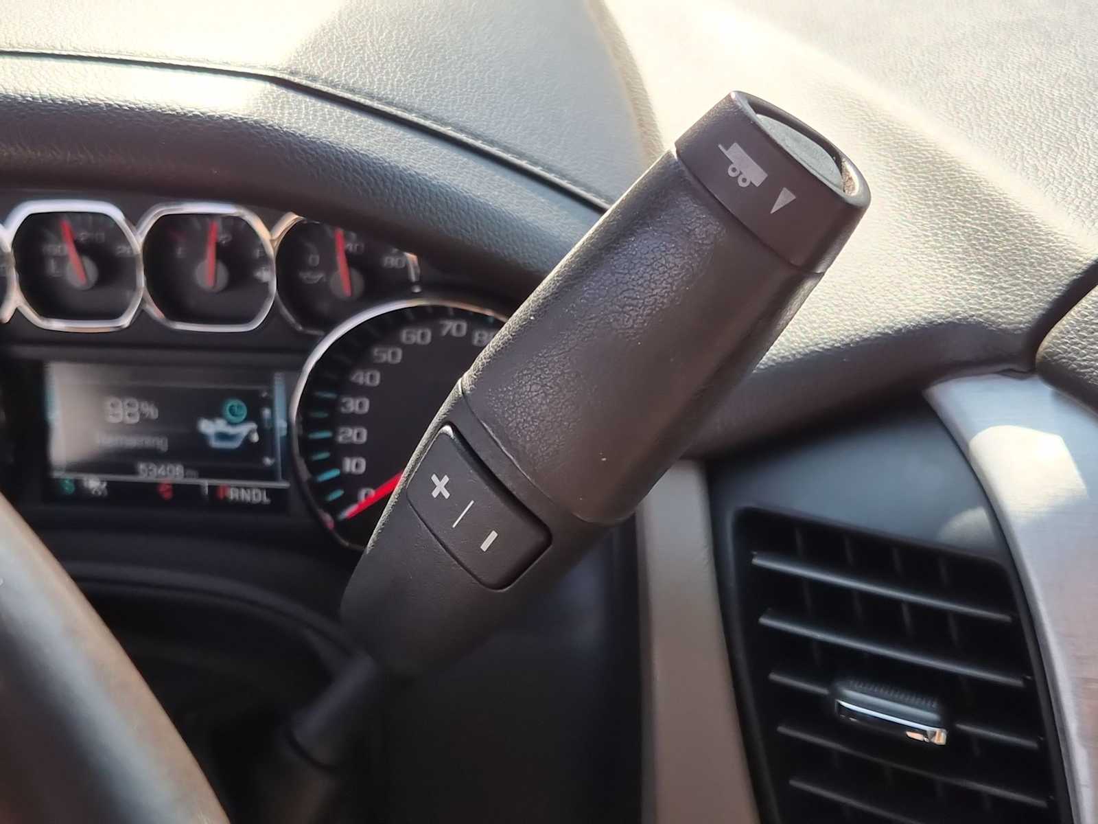 Thumbnail: 2019 GMC Yukon XL - 25