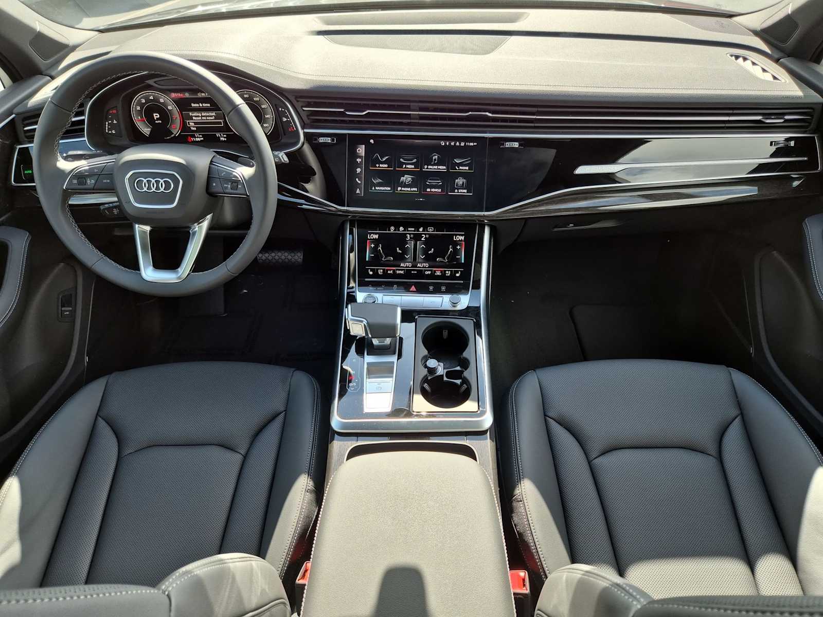 Thumbnail: 2026 Audi Q7 - 14