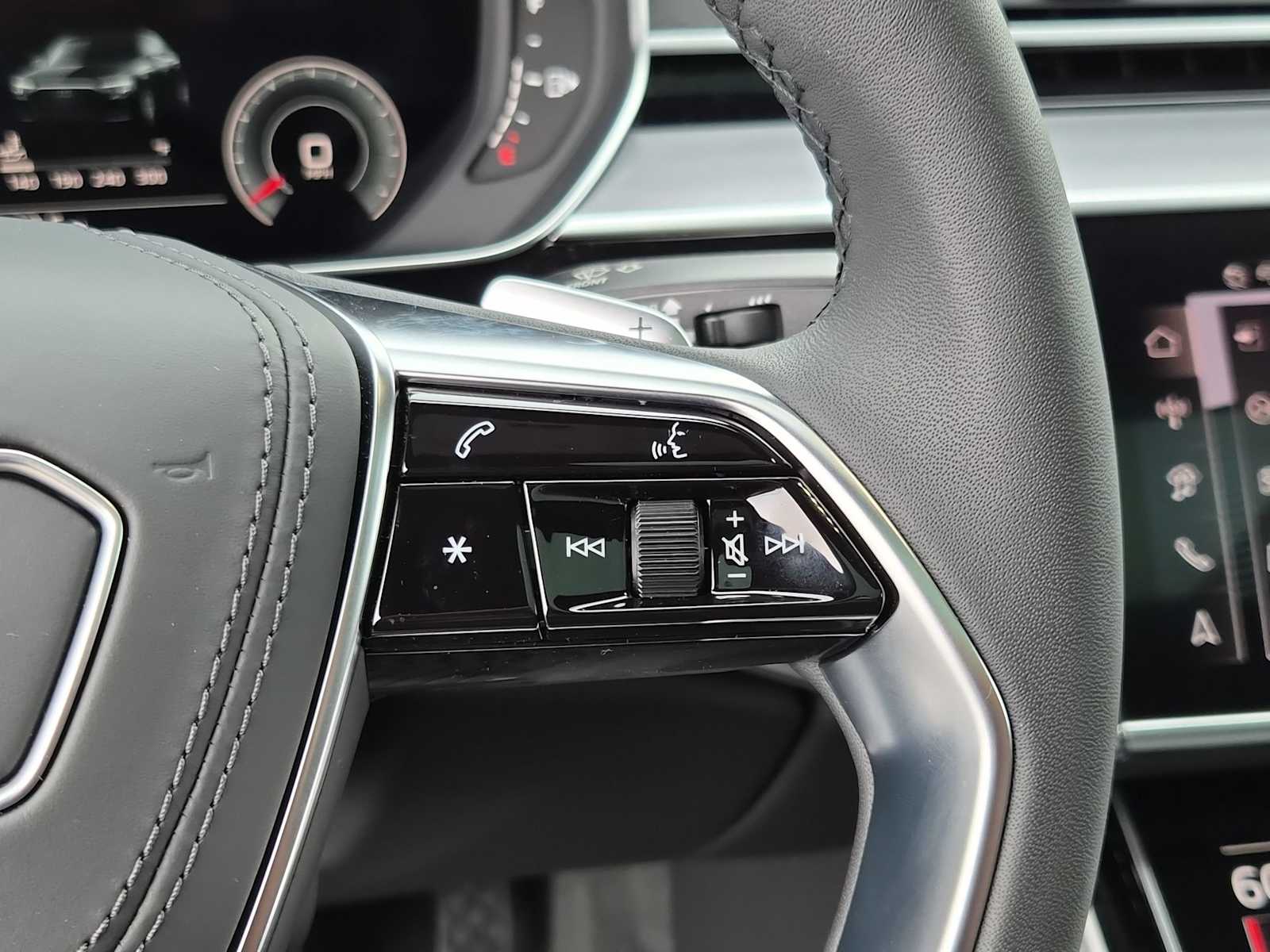 Thumbnail: 2025 Audi A8 - 22