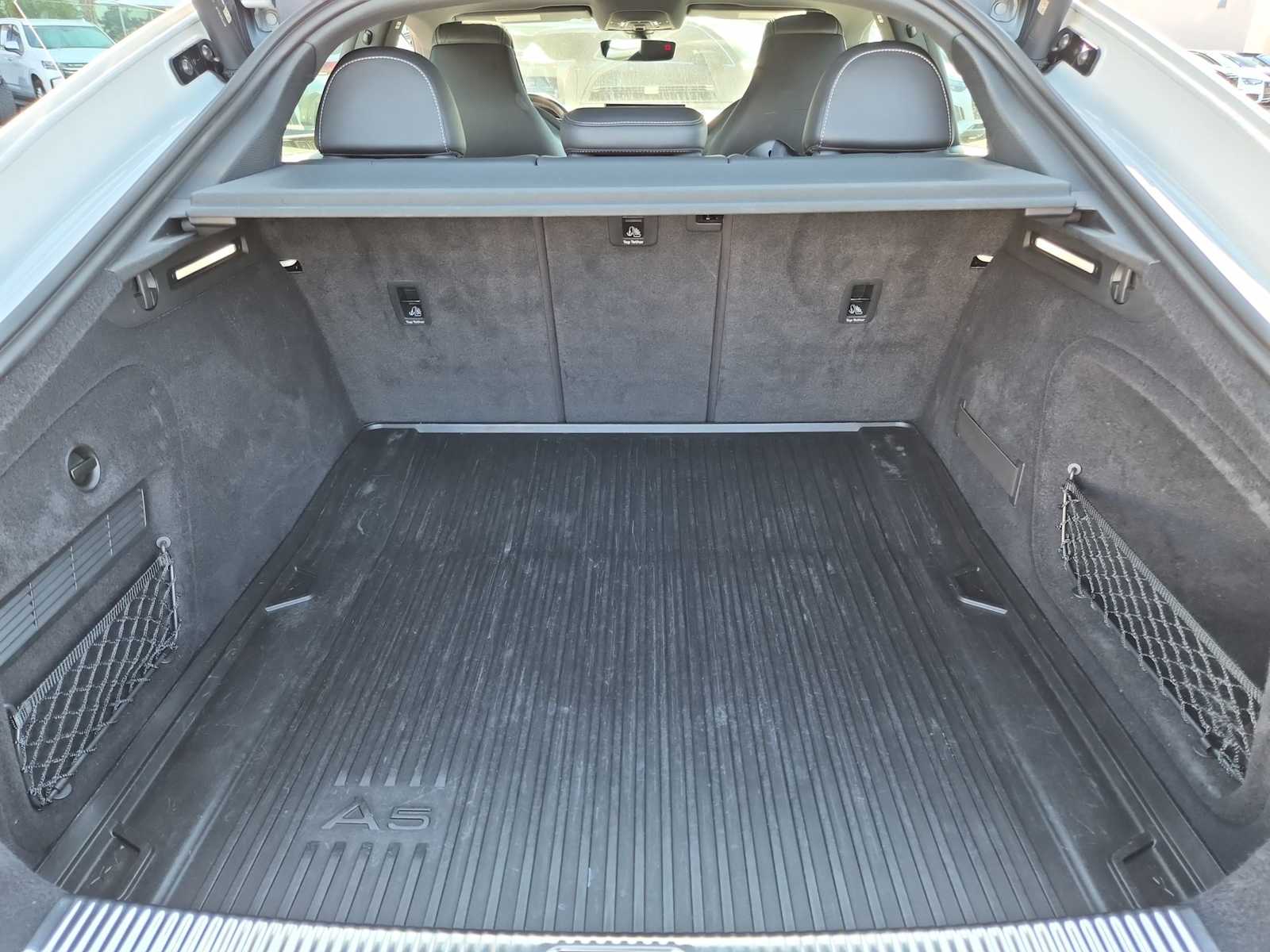 Thumbnail: 2023 Audi RS 5 - 26