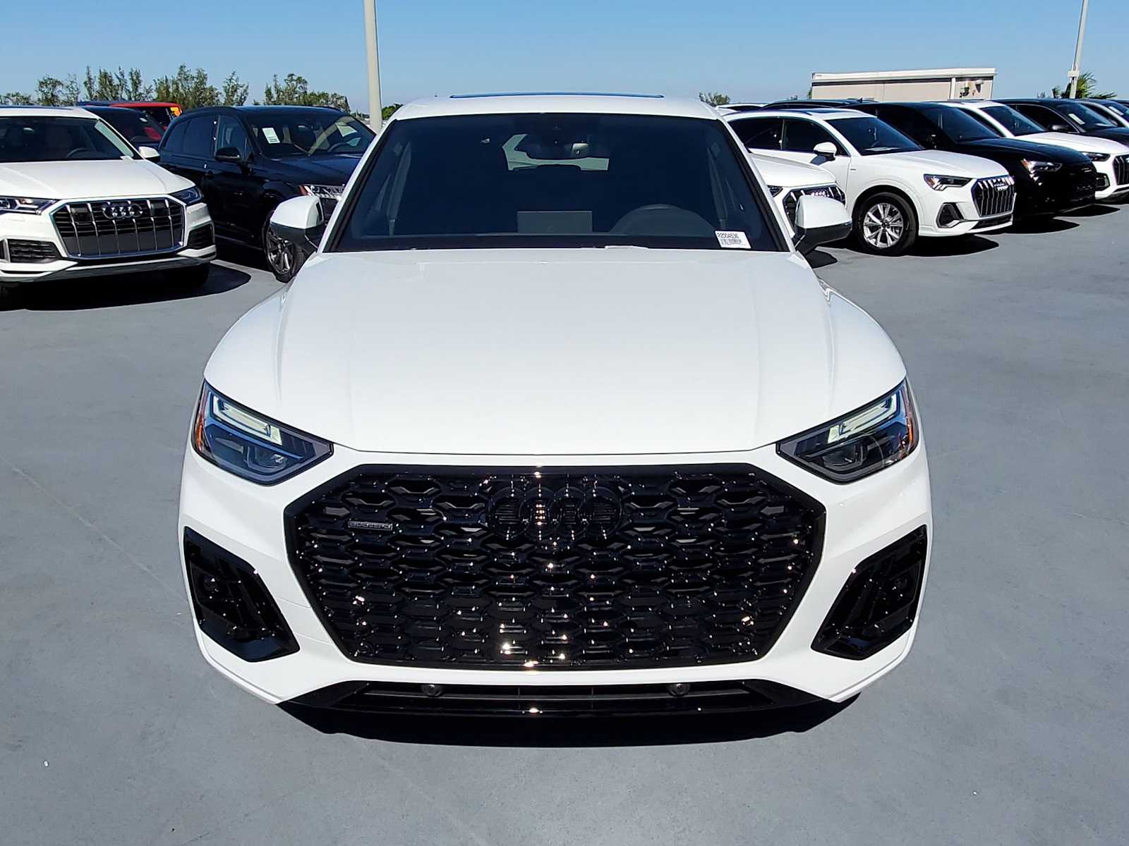 Thumbnail: 2024 Audi Q5 - 9