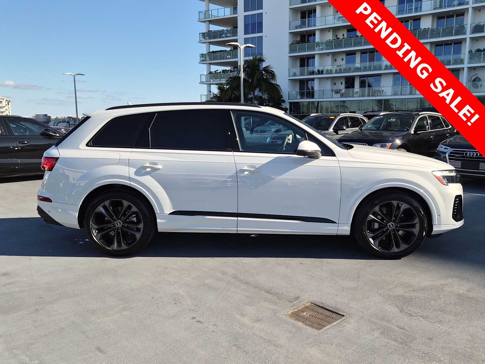 Thumbnail: 2025 Audi Q7 - 7