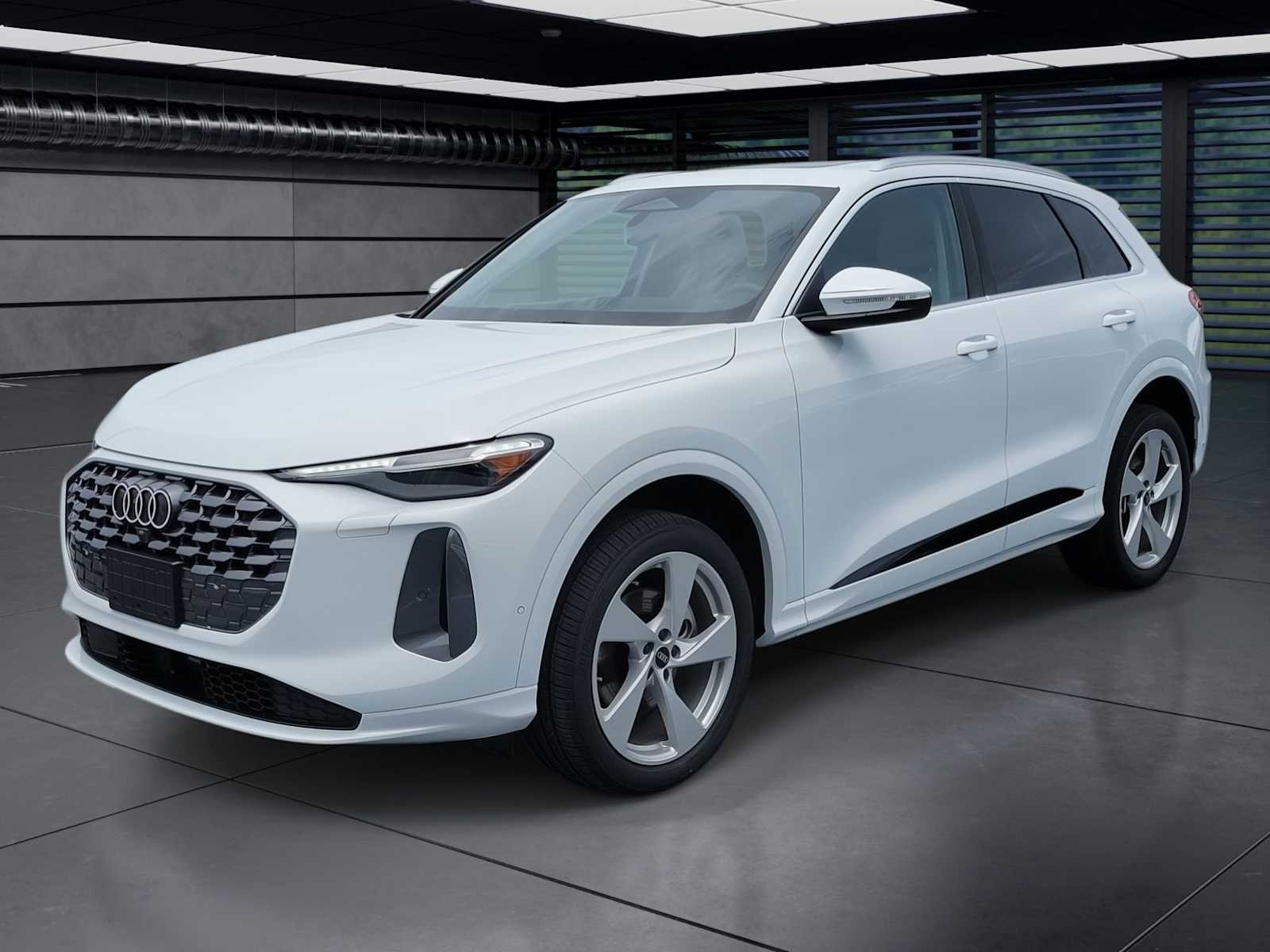 Thumbnail: 2026 Audi Q5 - 1