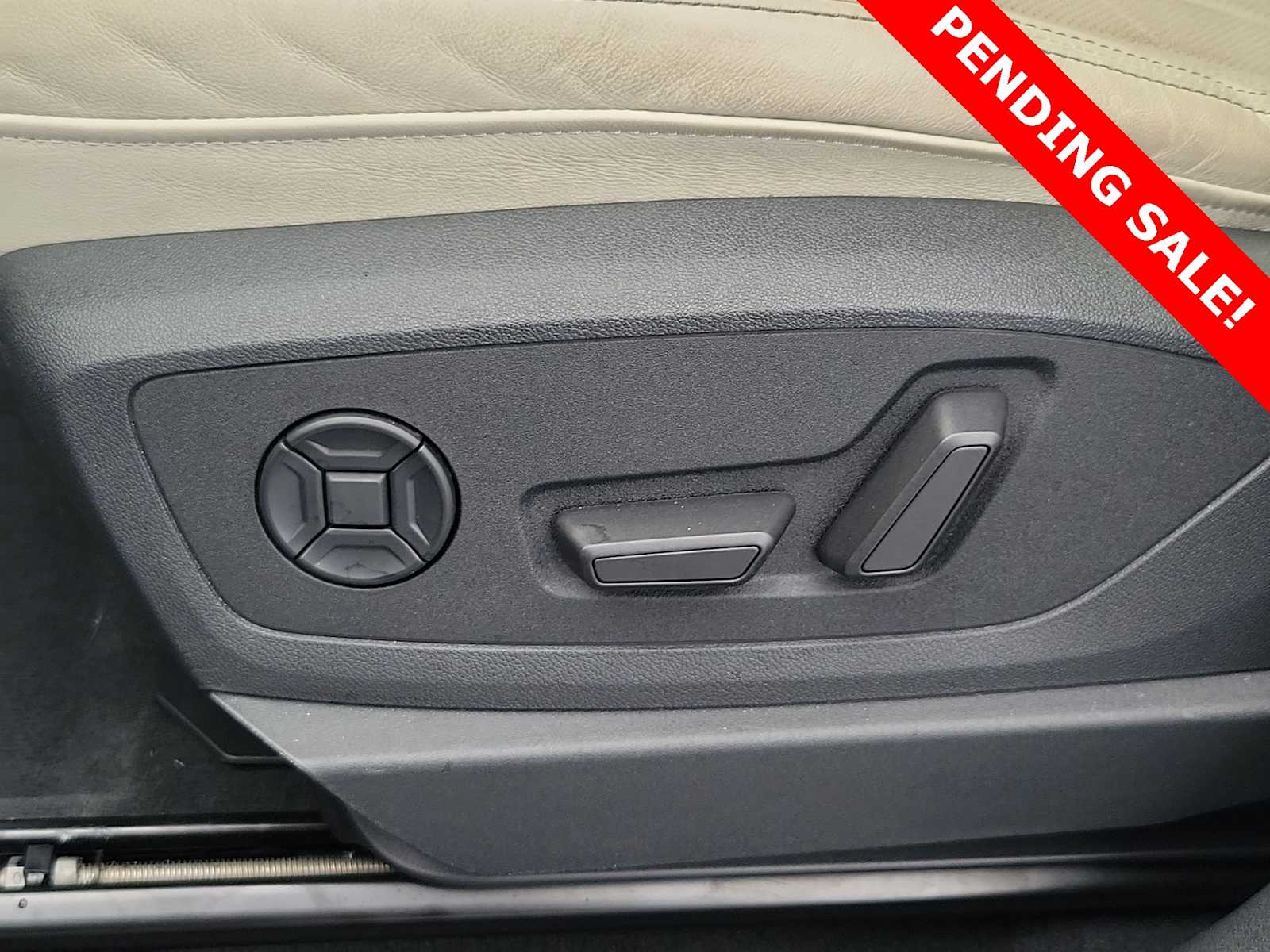 Thumbnail: 2024 Audi Q8 e-tron - 15