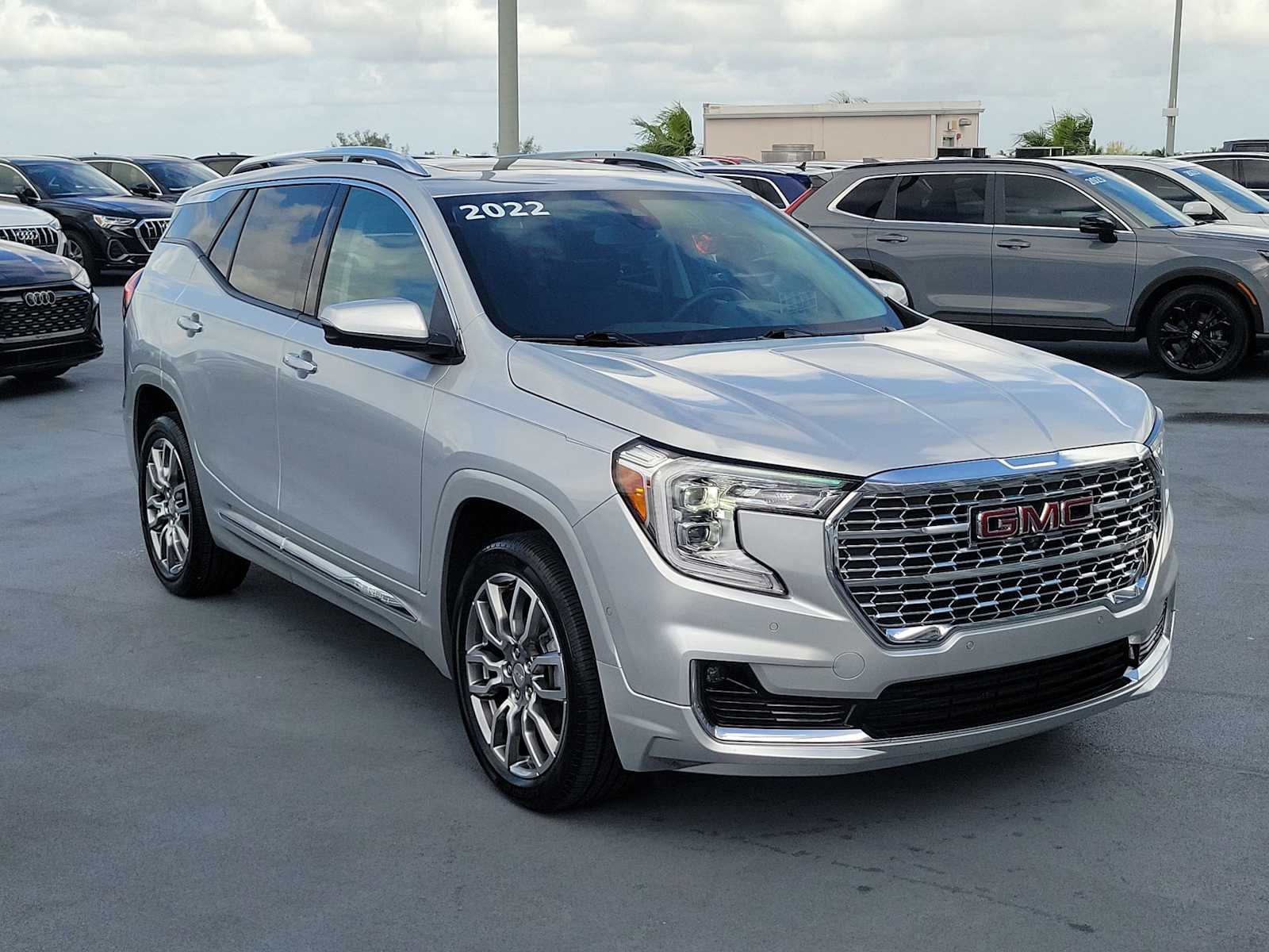 Thumbnail: 2022 GMC Terrain - 8