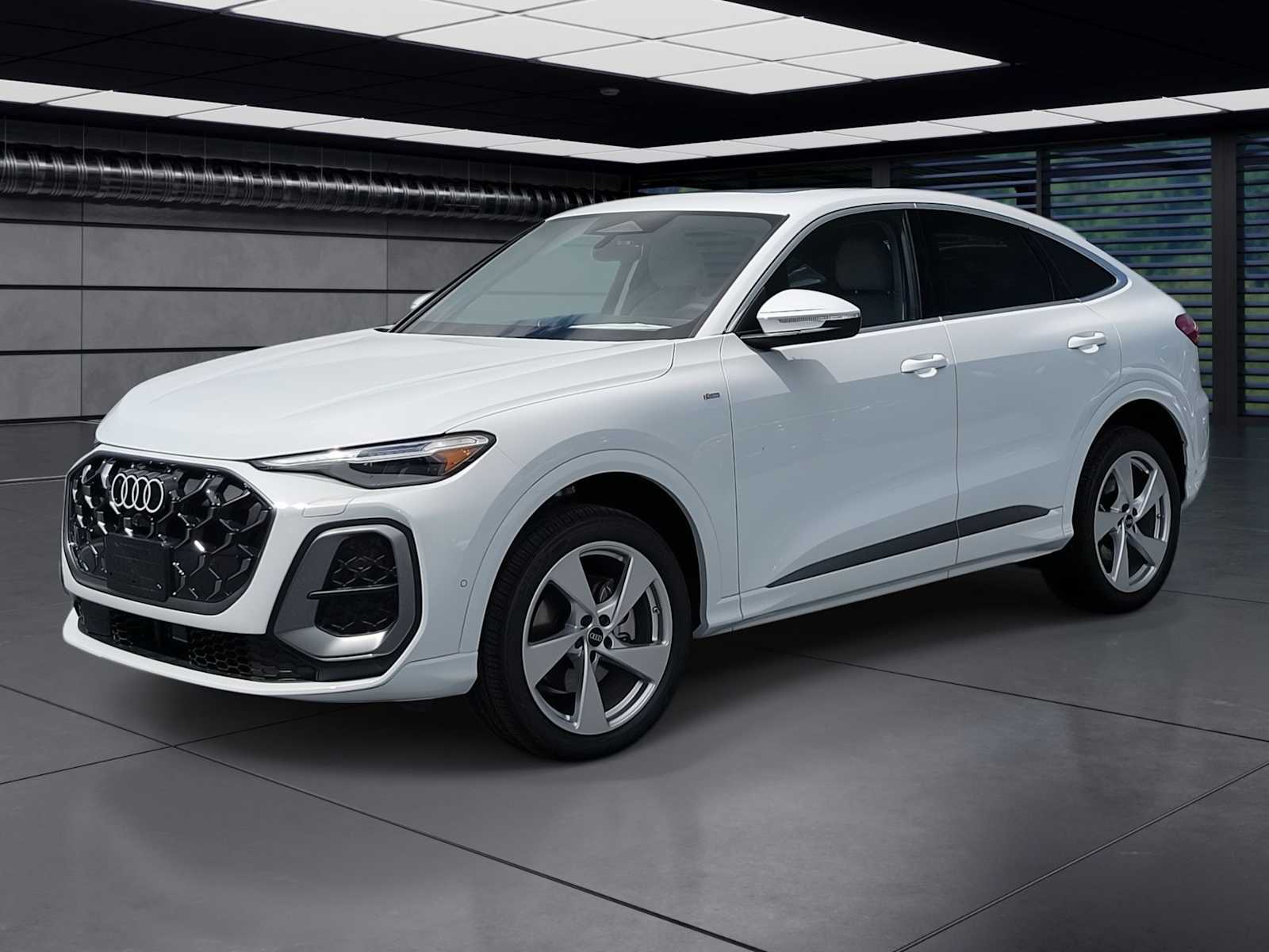 Thumbnail: 2026 Audi Q5 - 1