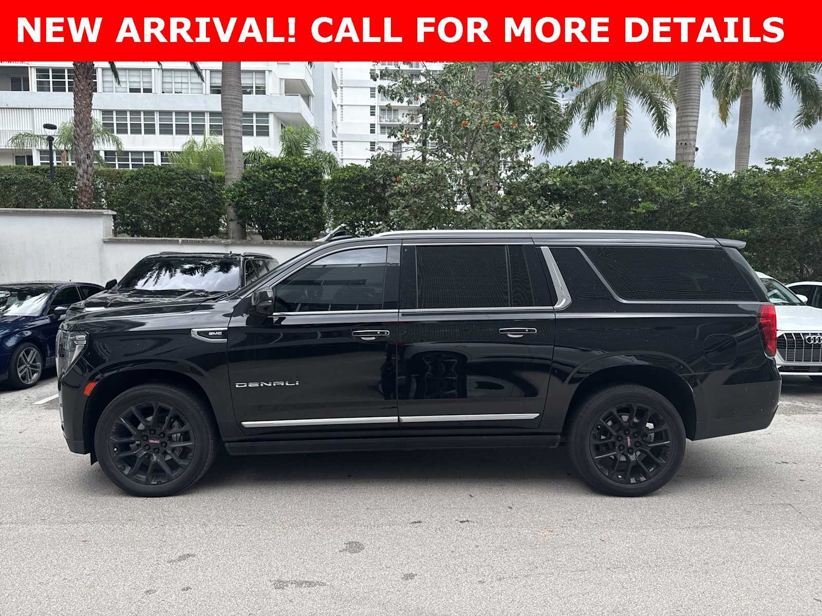 Thumbnail: 2022 GMC Yukon XL - 3