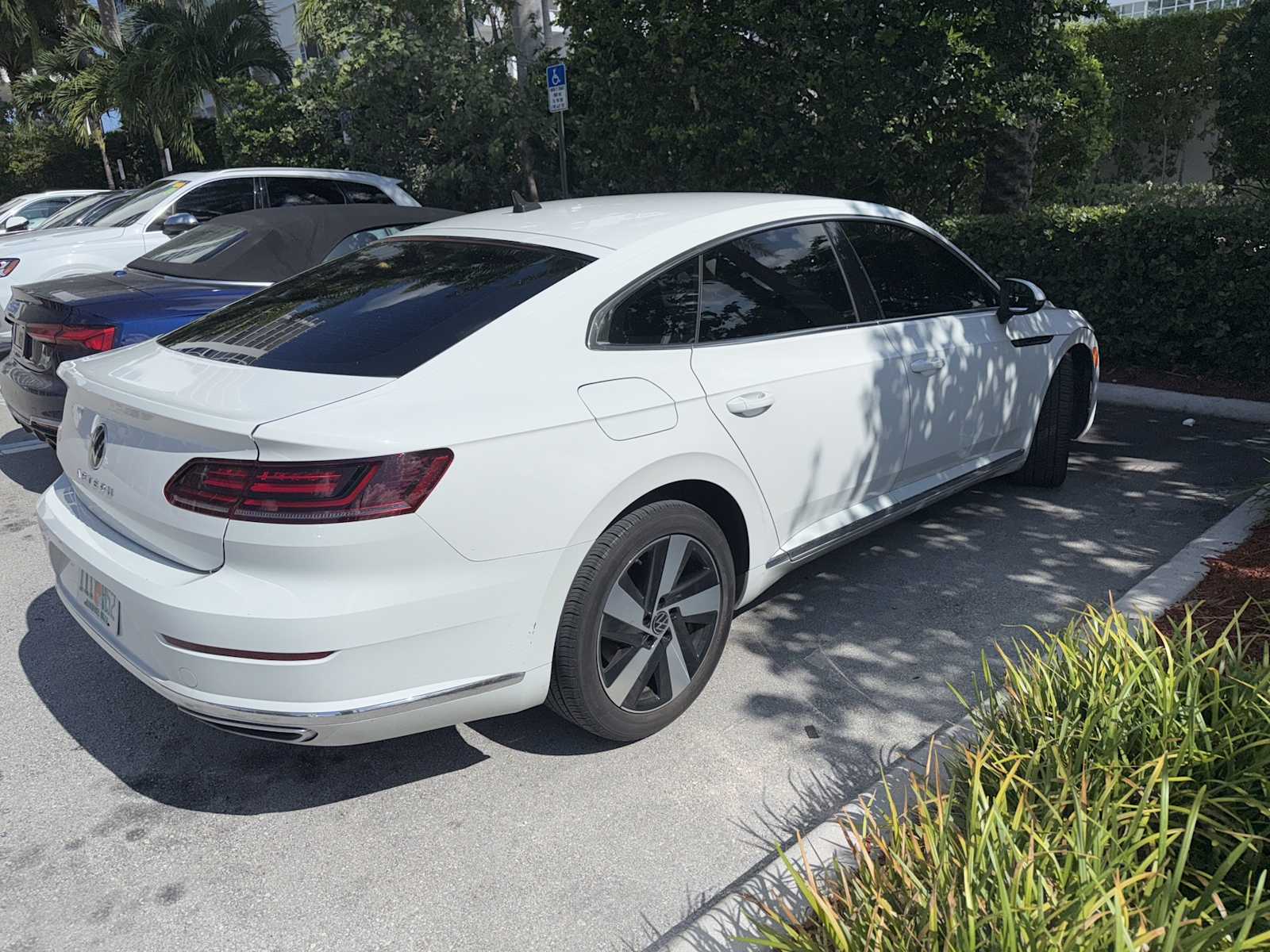 Thumbnail: 2021 Volkswagen Arteon - 3