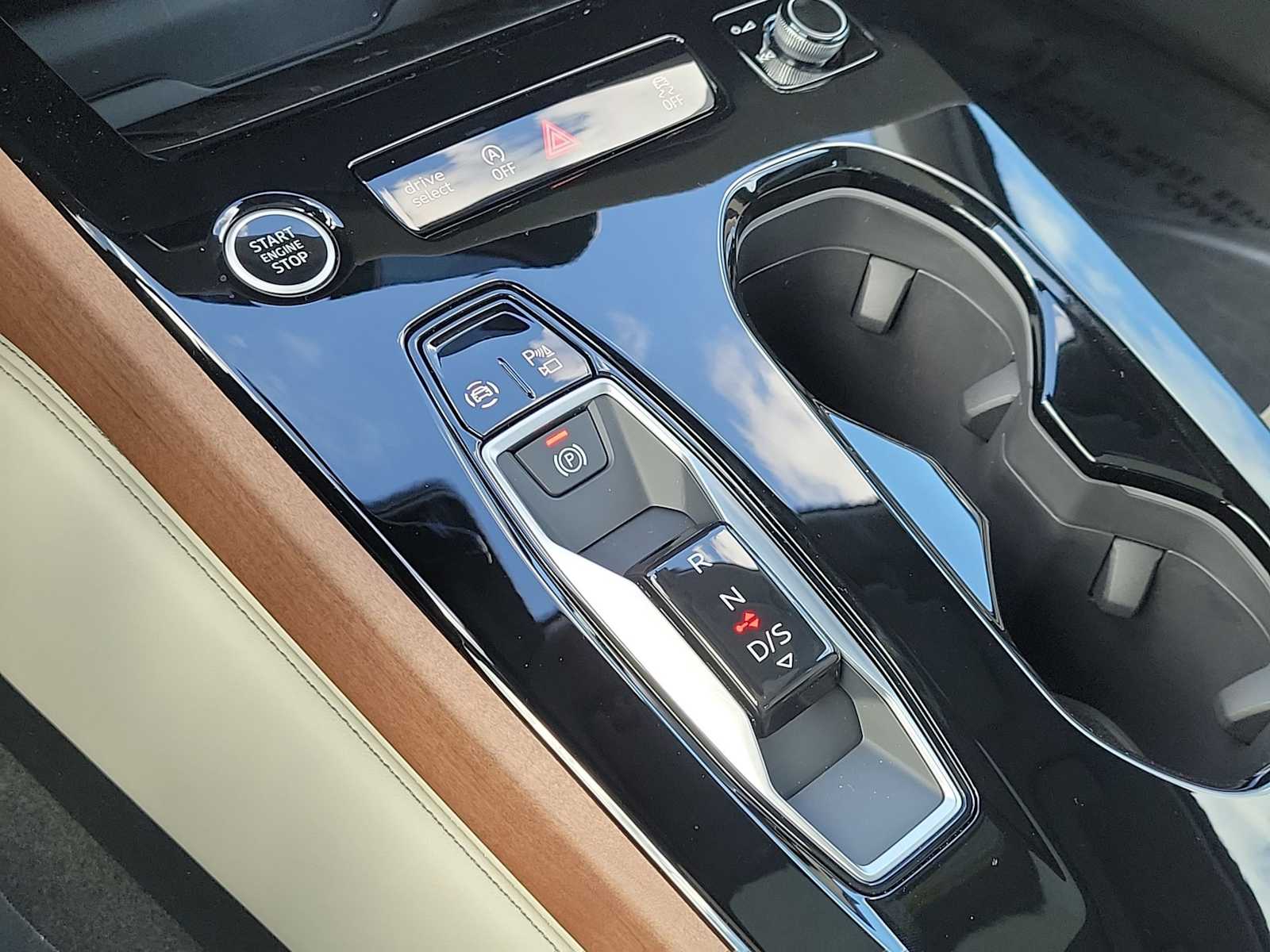 Thumbnail: 2025 Audi A5 - 25