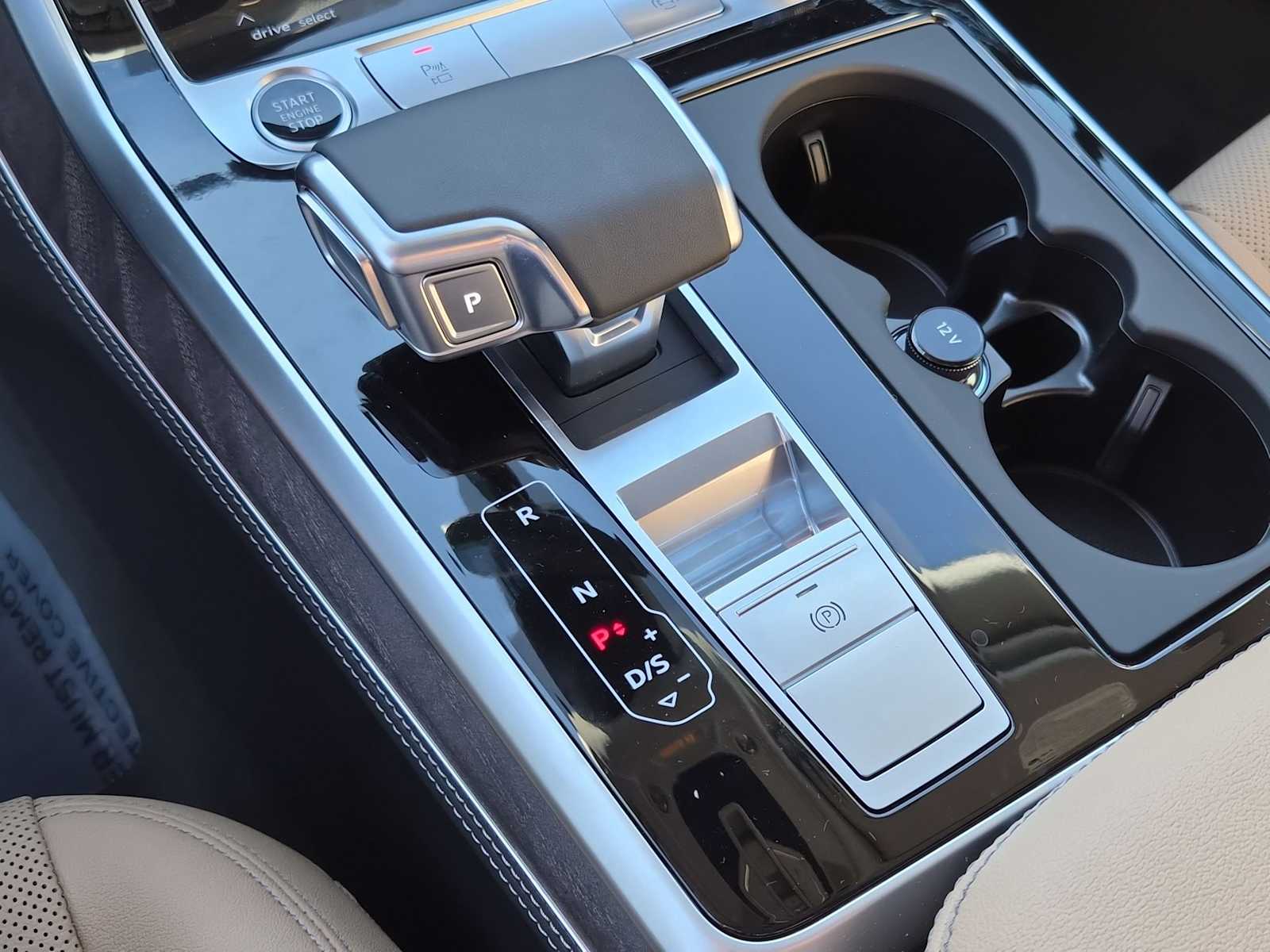 Thumbnail: 2026 Audi Q7 - 25