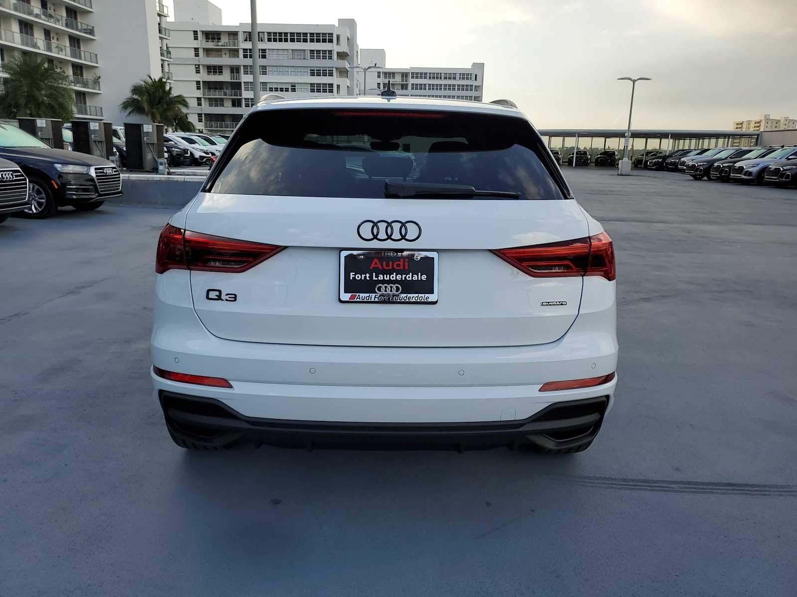 Thumbnail: 2023 Audi Q3 - 5