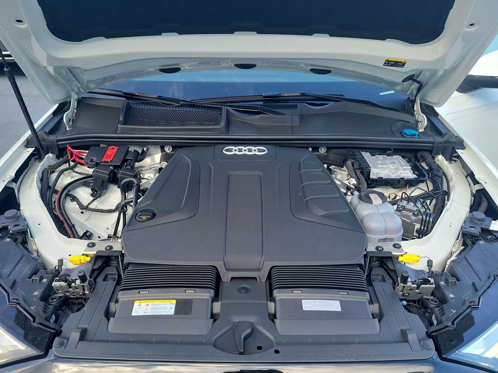 Thumbnail: 2026 Audi Q7 - 13