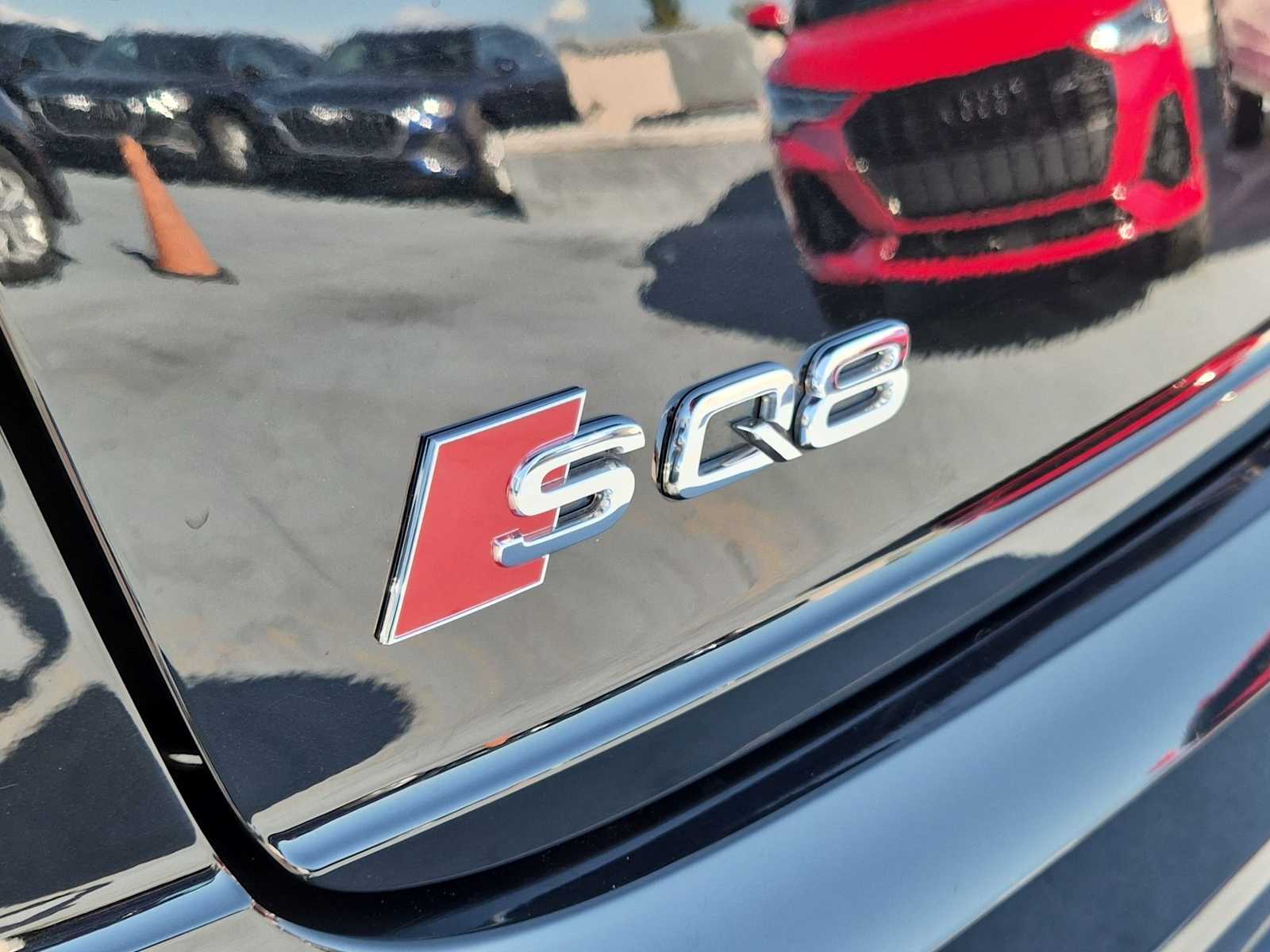 Thumbnail: 2023 Audi SQ8 - 11