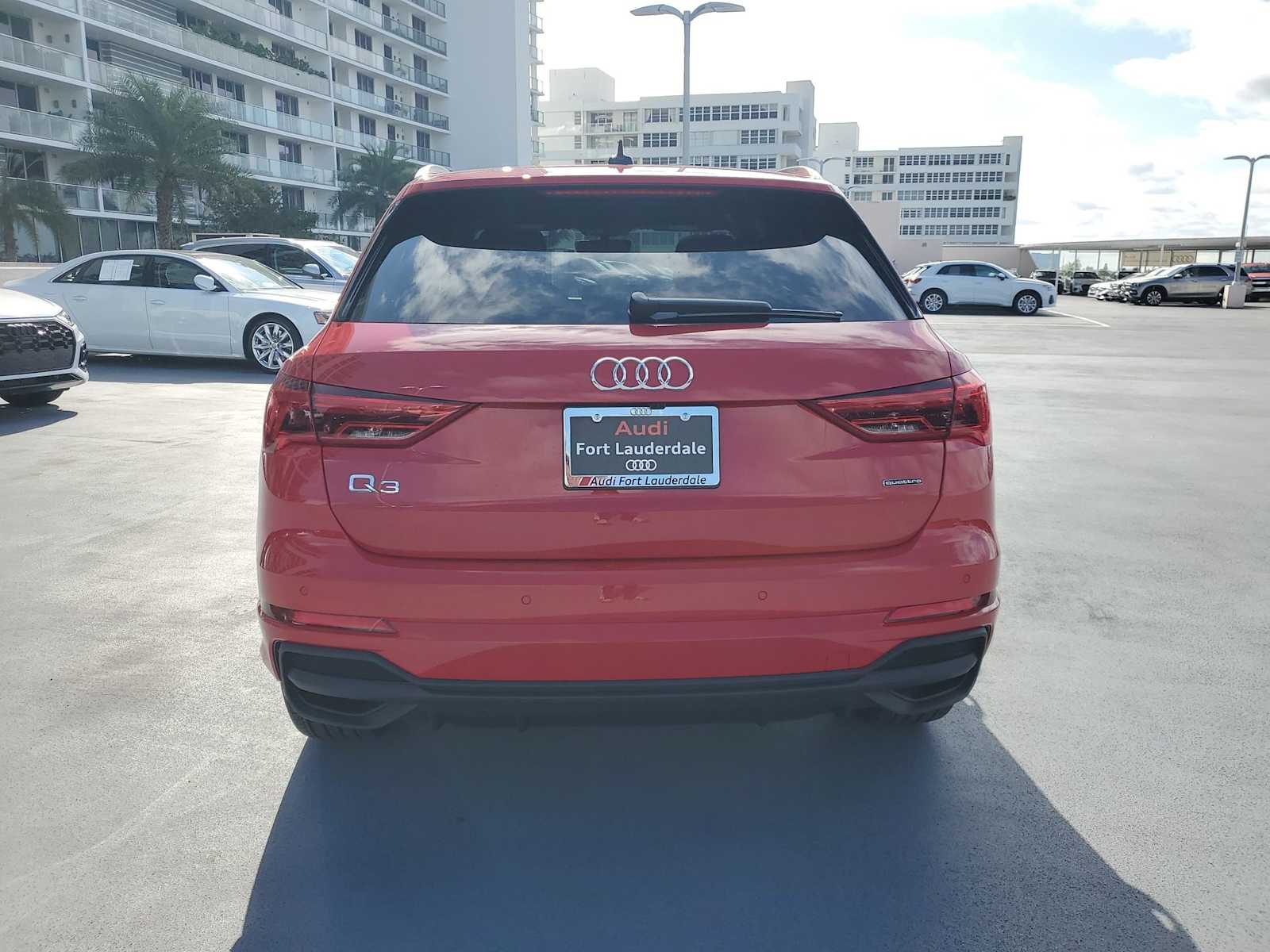 Thumbnail: 2025 Audi Q3 - 5