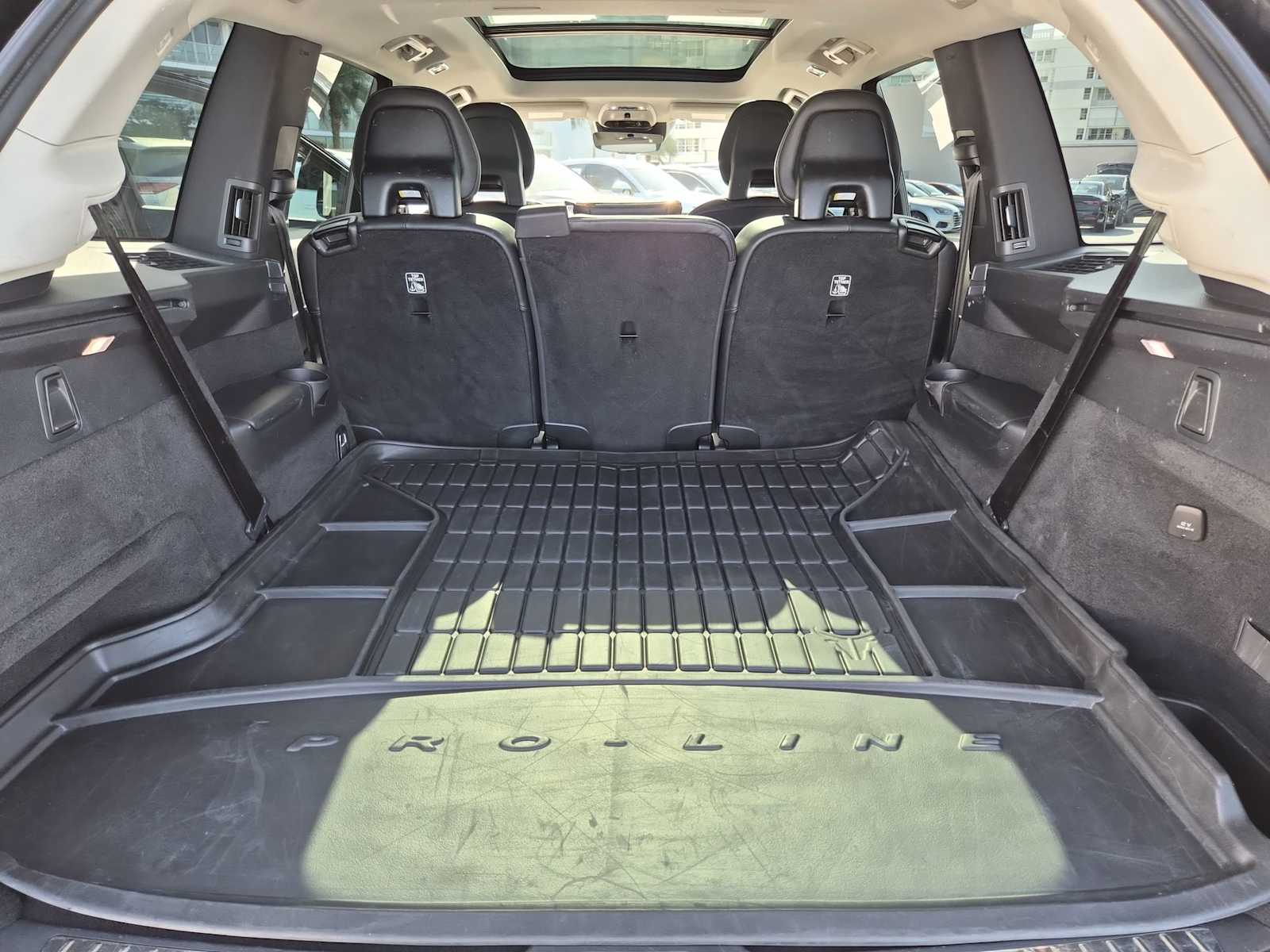 Thumbnail: 2021 Volvo XC90 - 26