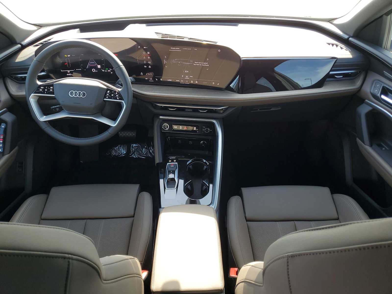 Thumbnail: 2025 Audi Q5 - 14