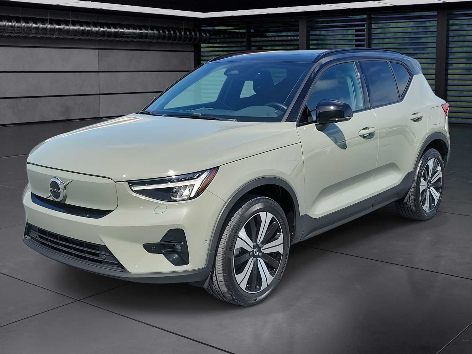 2023 Volvo XC40 Recharge Plus -
                  Fort Lauderdale, FL