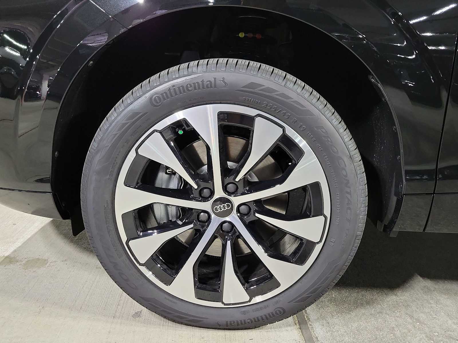 Thumbnail: 2026 Audi Q3 - 11