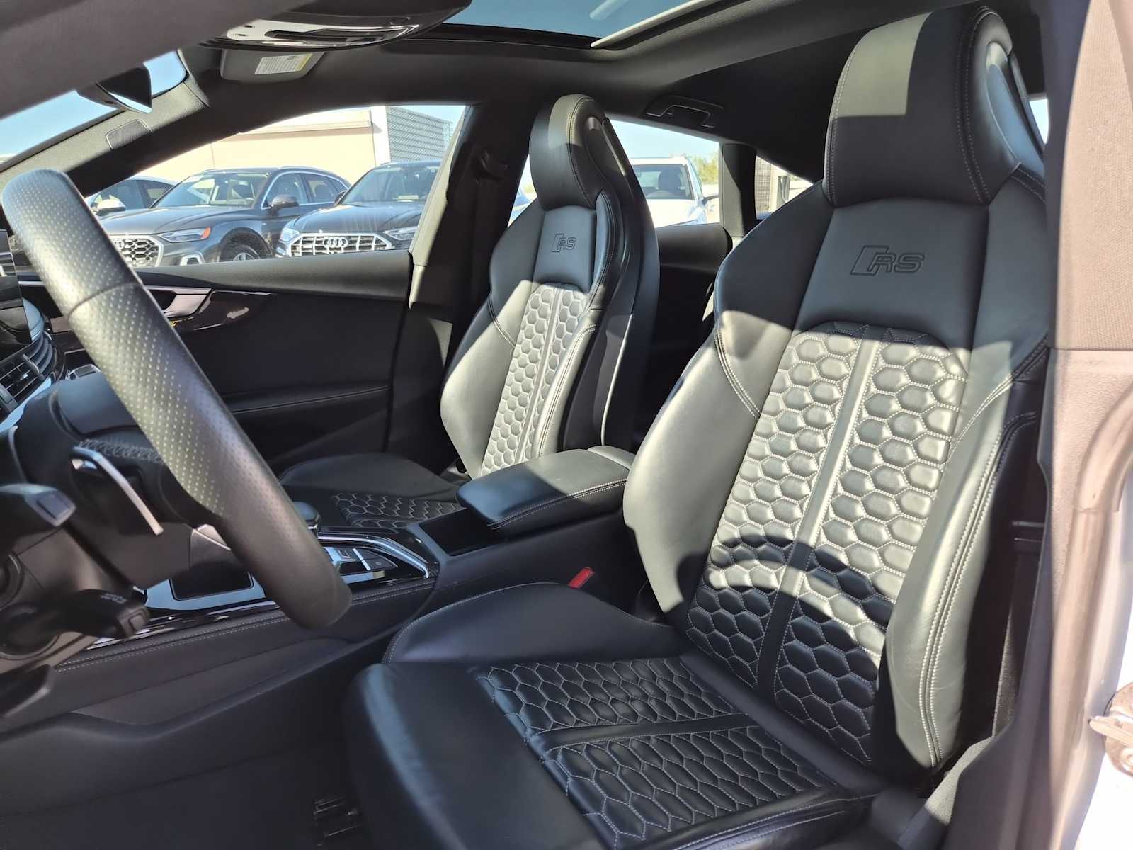 Thumbnail: 2023 Audi RS 5 - 15