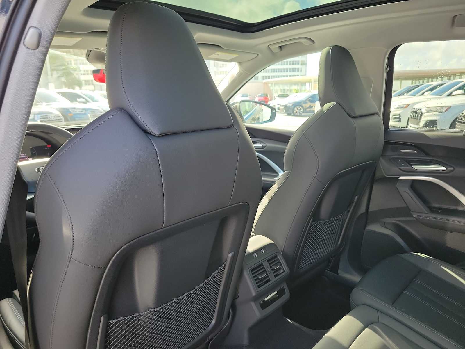 Thumbnail: 2025 Audi Q5 - 17