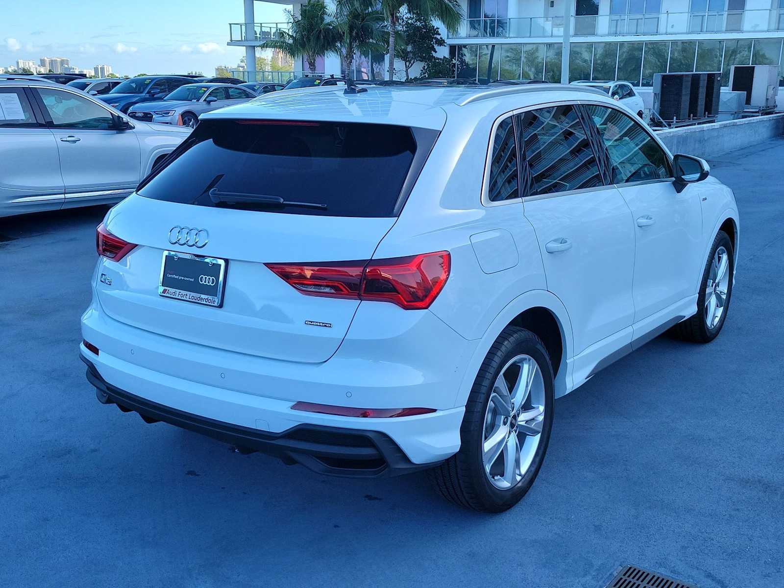 Thumbnail: 2023 Audi Q3 - 6