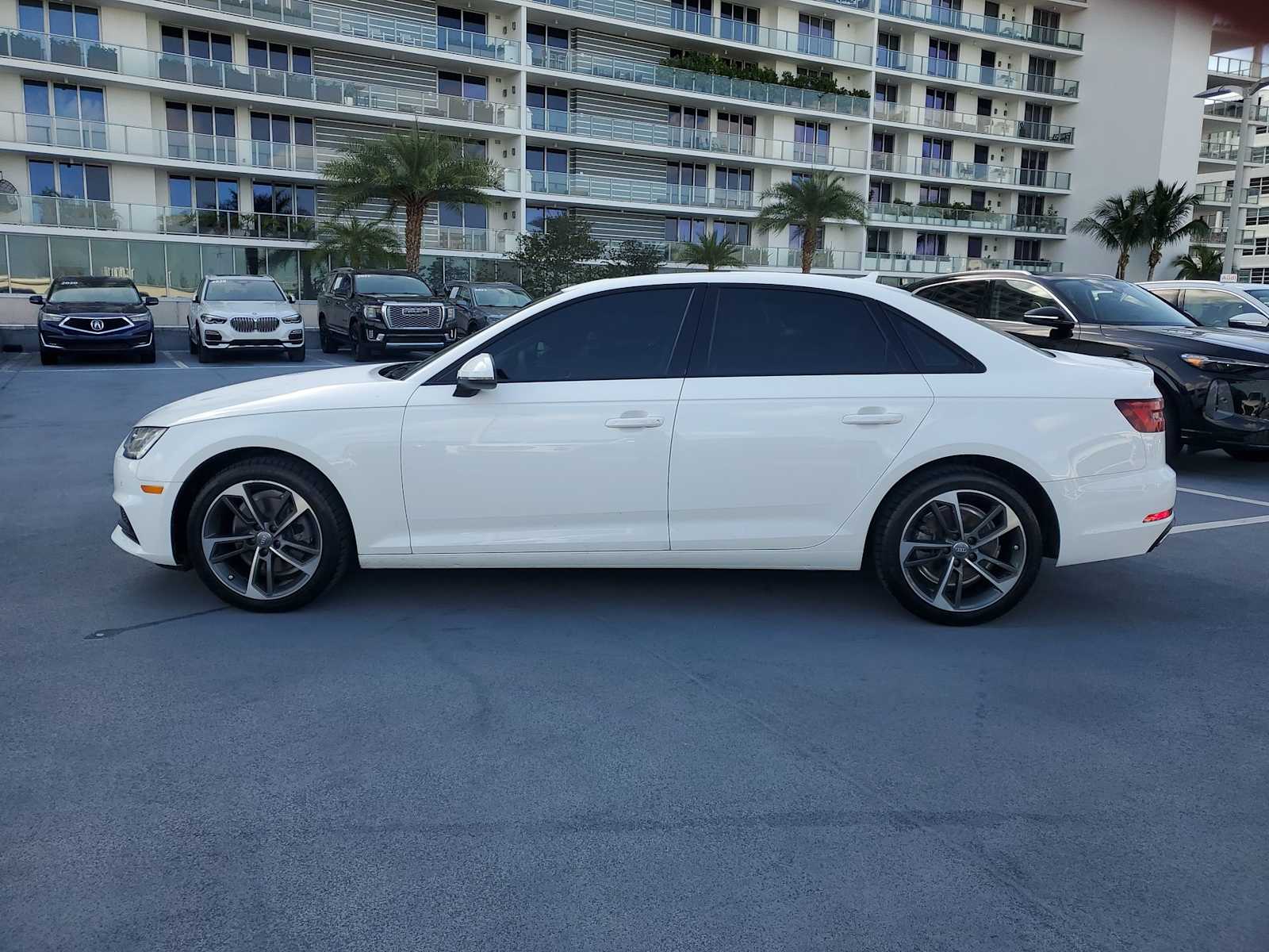 Thumbnail: 2019 Audi A4 - 3