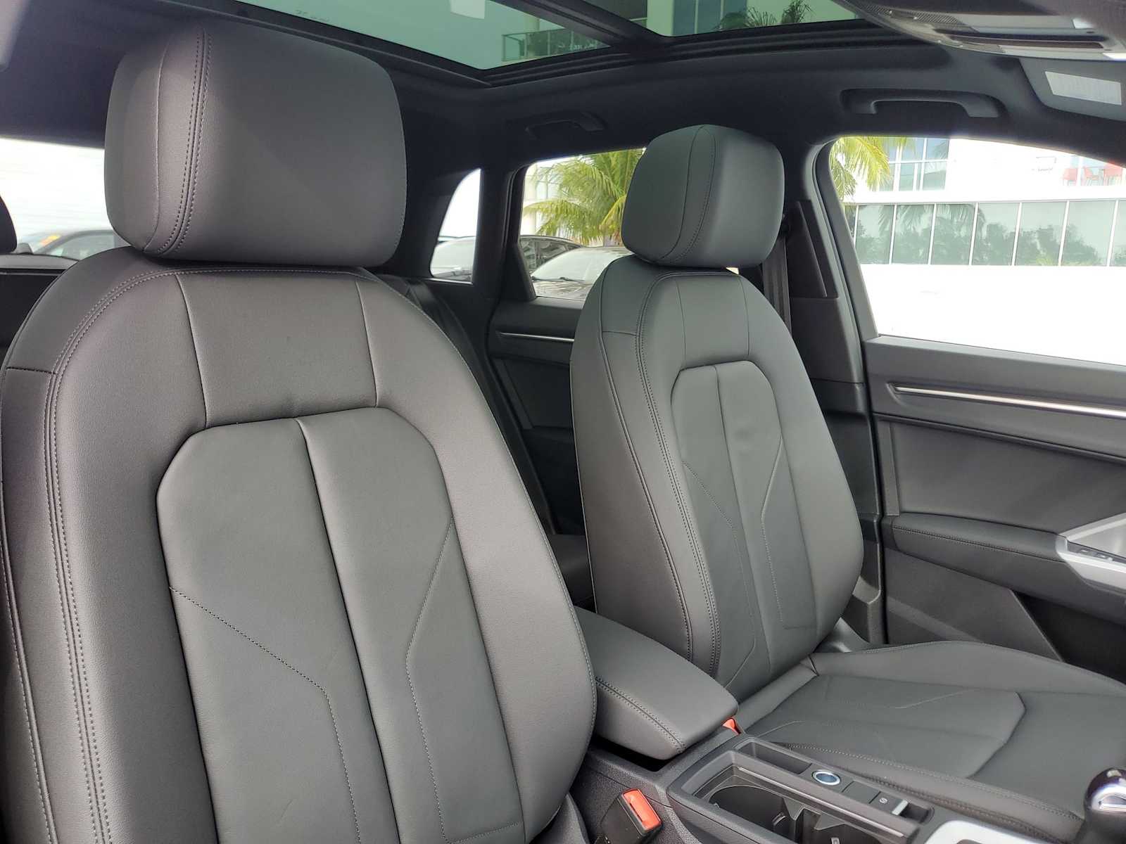 Thumbnail: 2024 Audi Q3 - 21