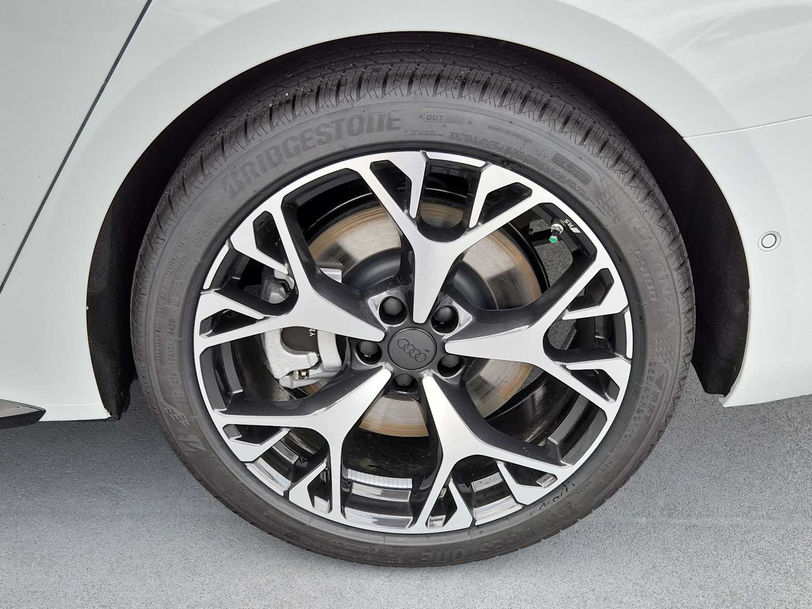 Thumbnail: 2026 Audi A6 - 12