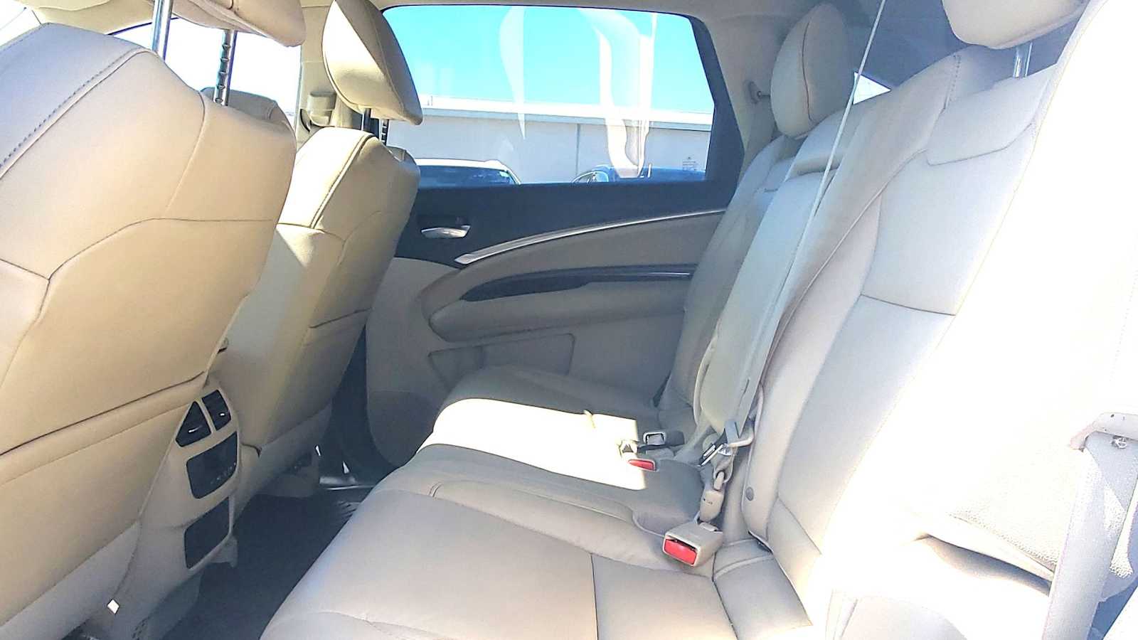 Thumbnail: 2015 Acura MDX - 20