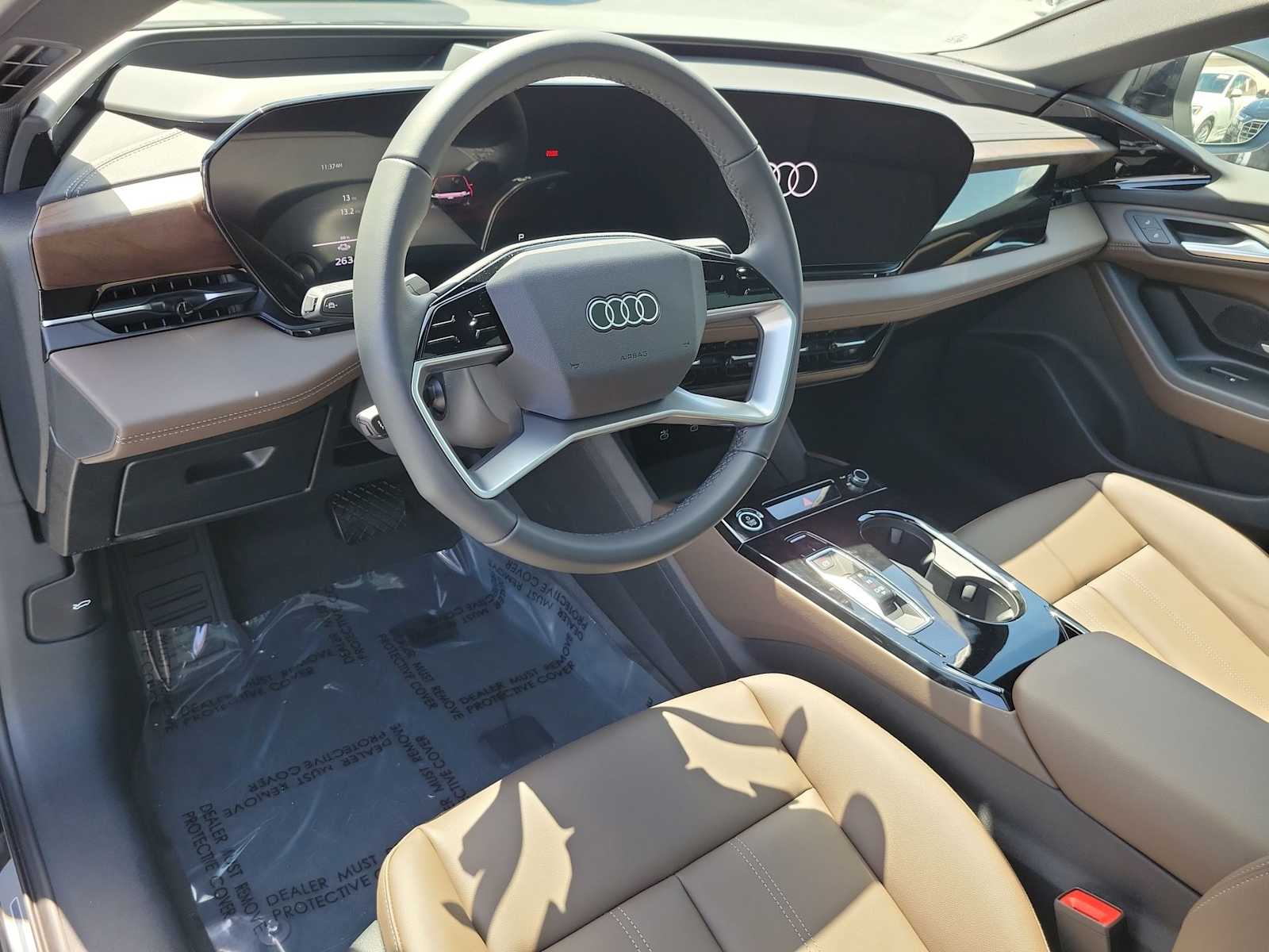 Thumbnail: 2025 Audi e-tron S - 2