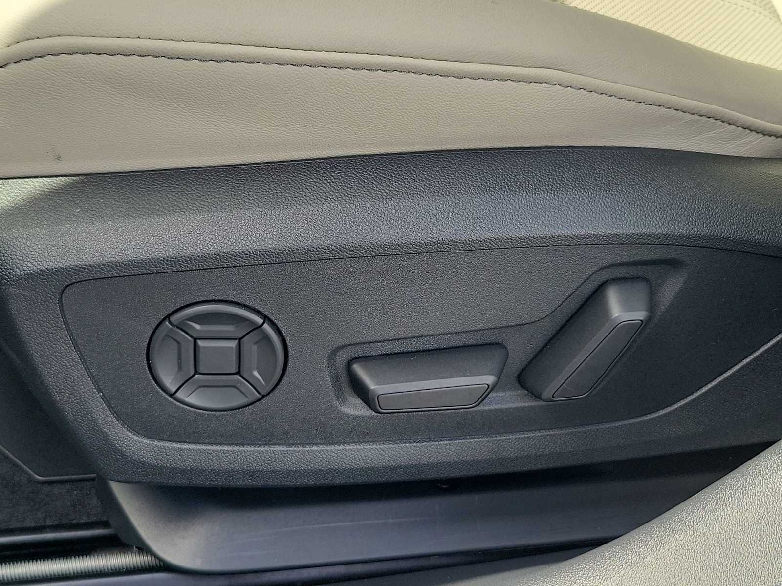 Thumbnail: 2025 Audi A5 - 16