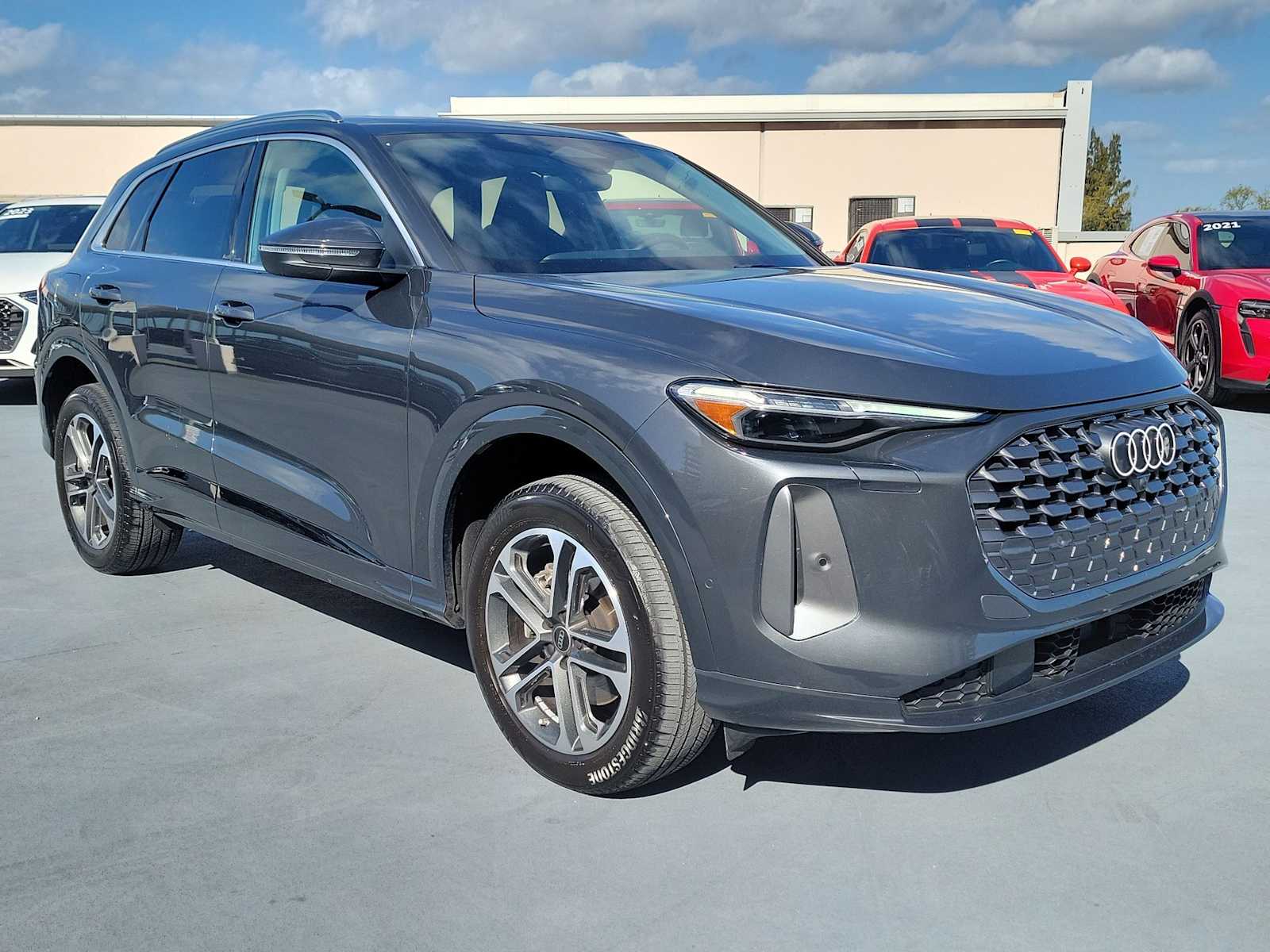 Thumbnail: 2025 Audi Q5 - 8