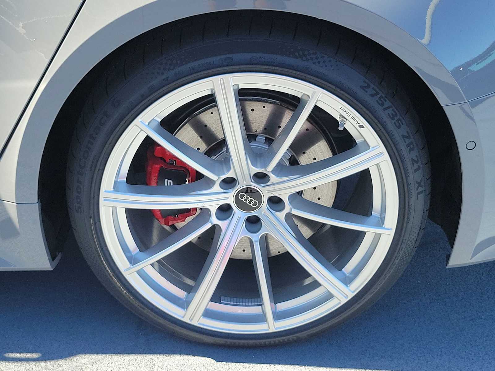 Thumbnail: 2026 Audi RS 6 - 12