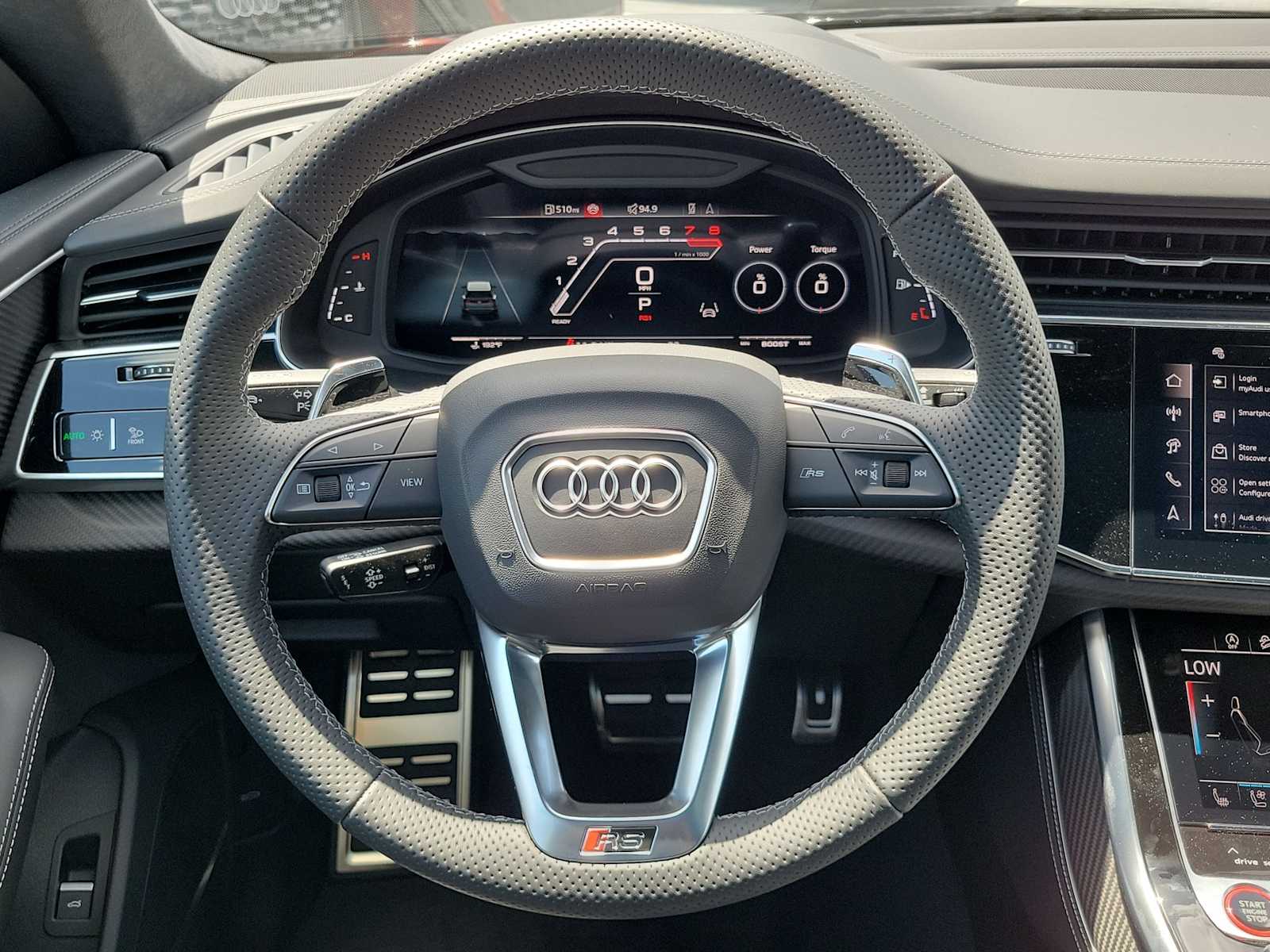Thumbnail: 2026 Audi RS Q8 - 21