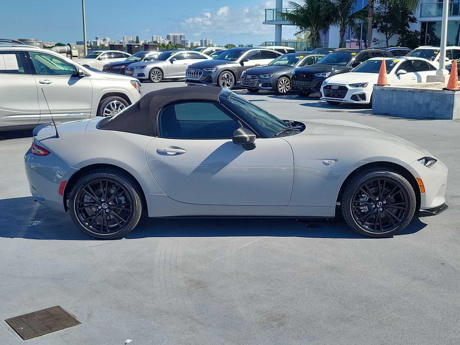 Thumbnail: 2024 Mazda MX-5 Miata - 7